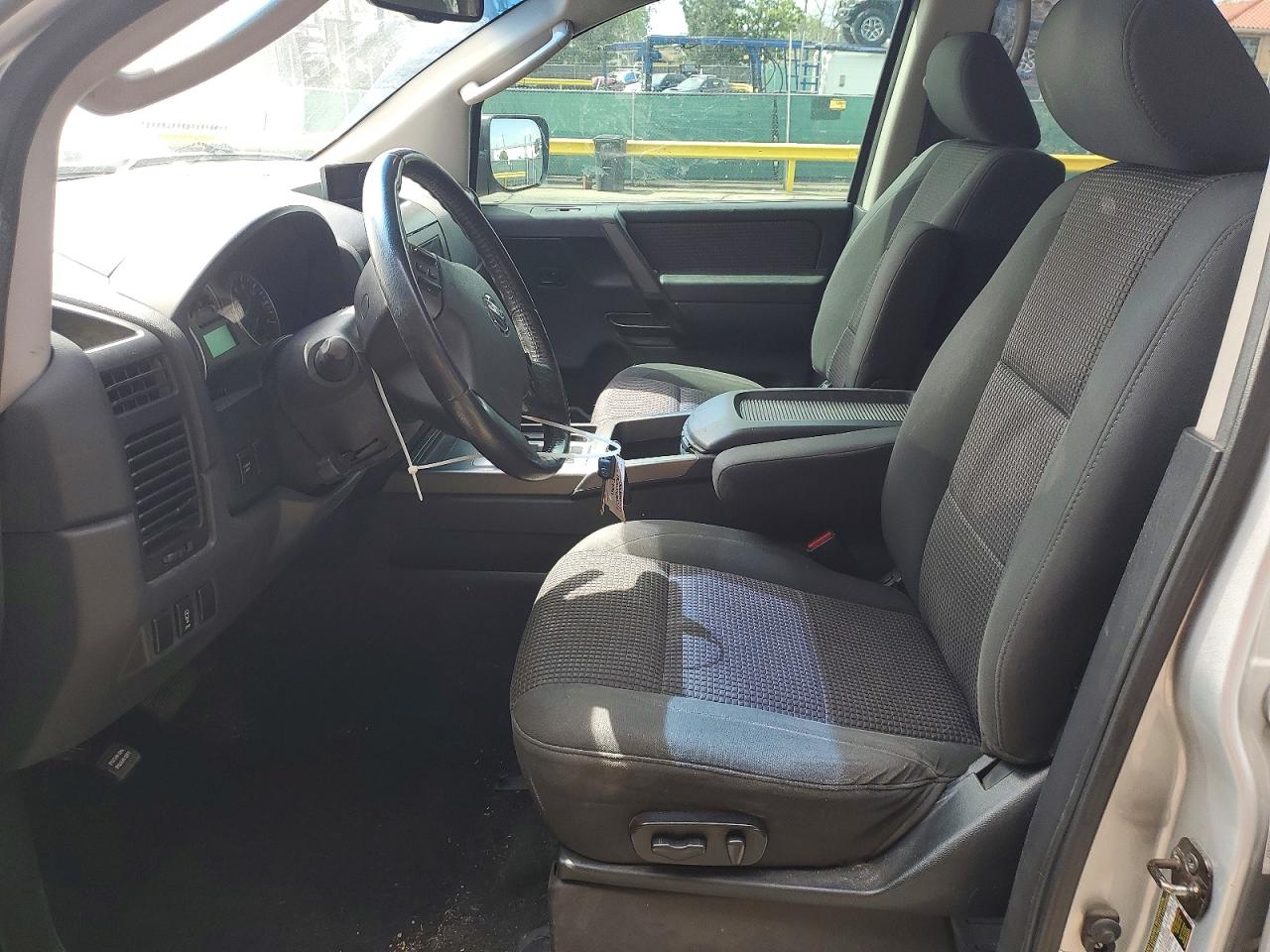 Nissan Titan Se