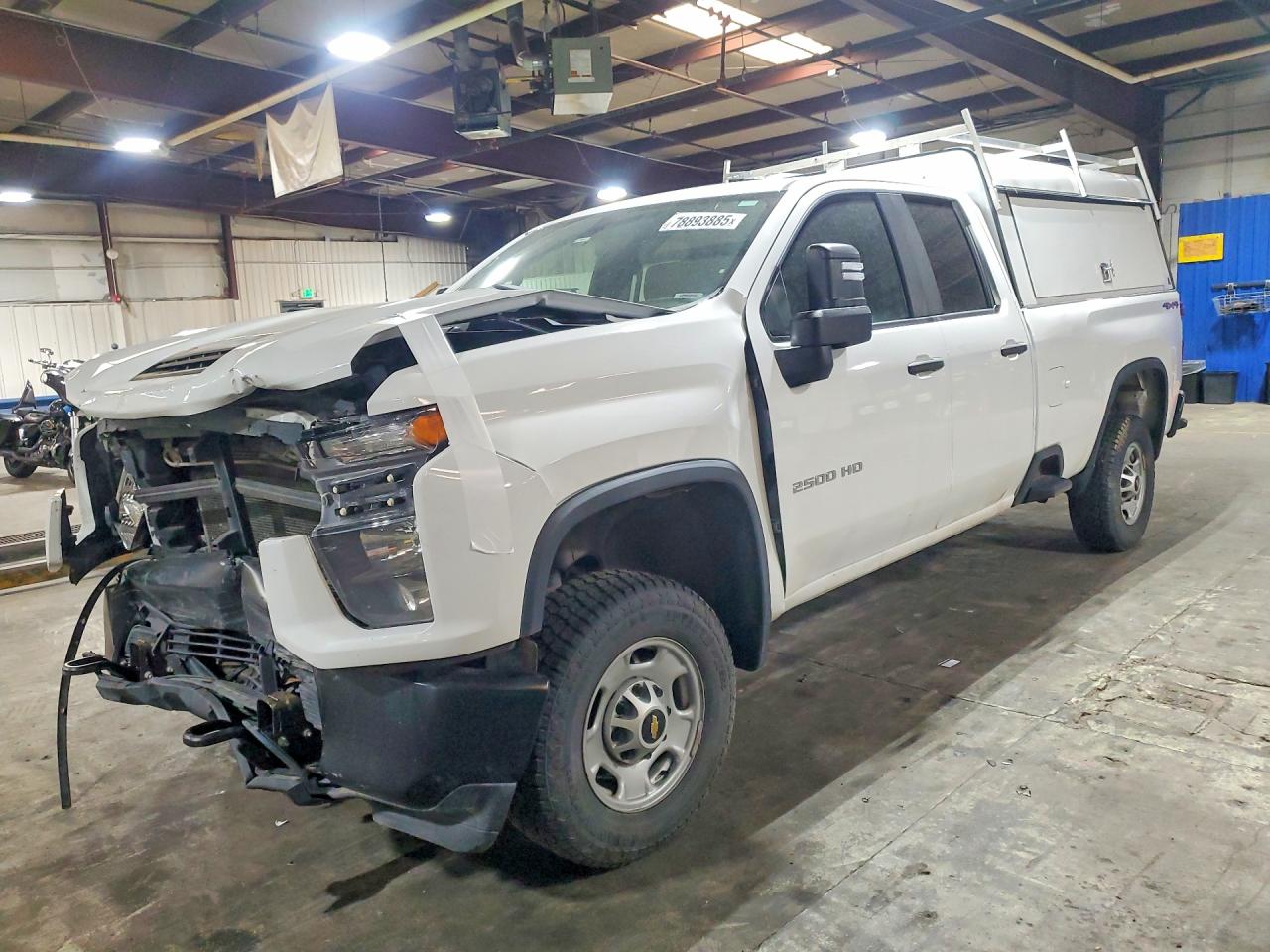 Salvage Chevrolet Silverado Image