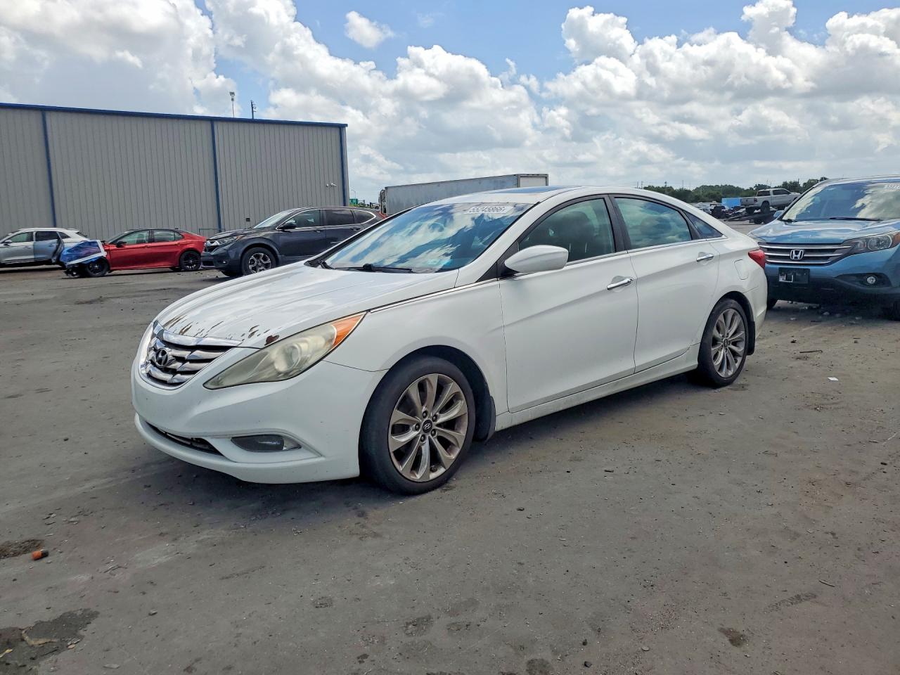 Salvage Hyundai SONATA Image