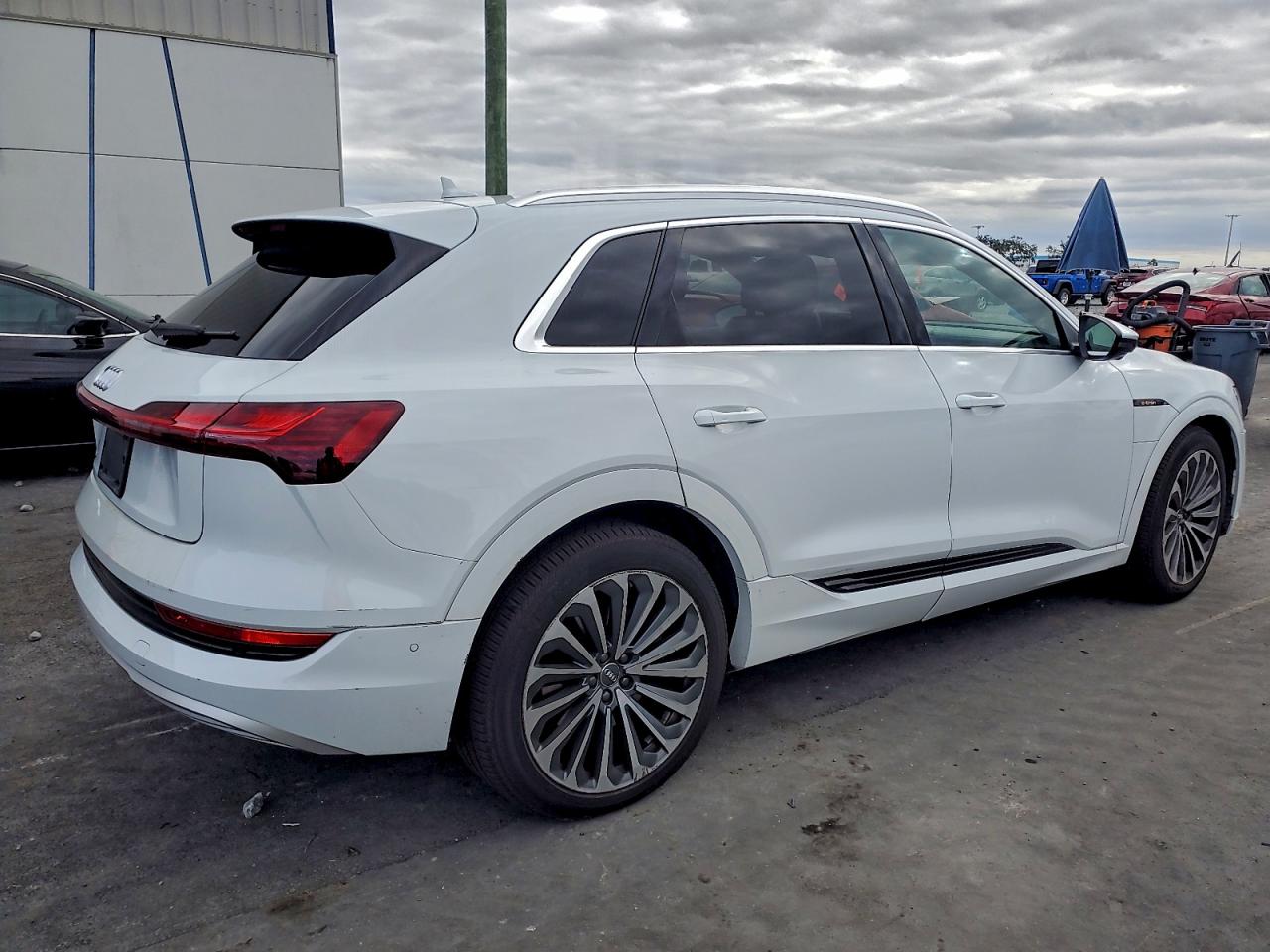 Audi e-tron Prestige