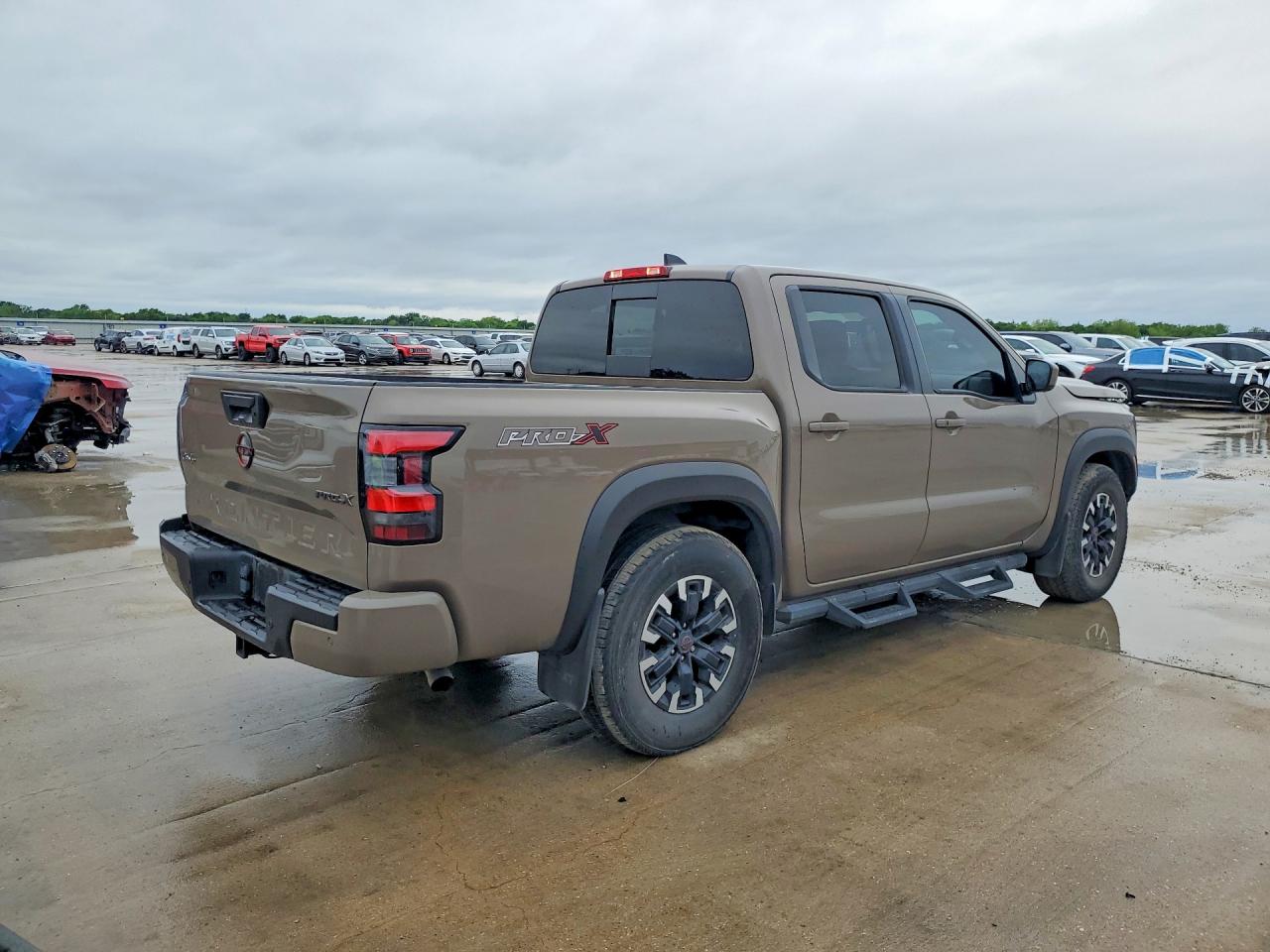Nissan Frontier Pro-x