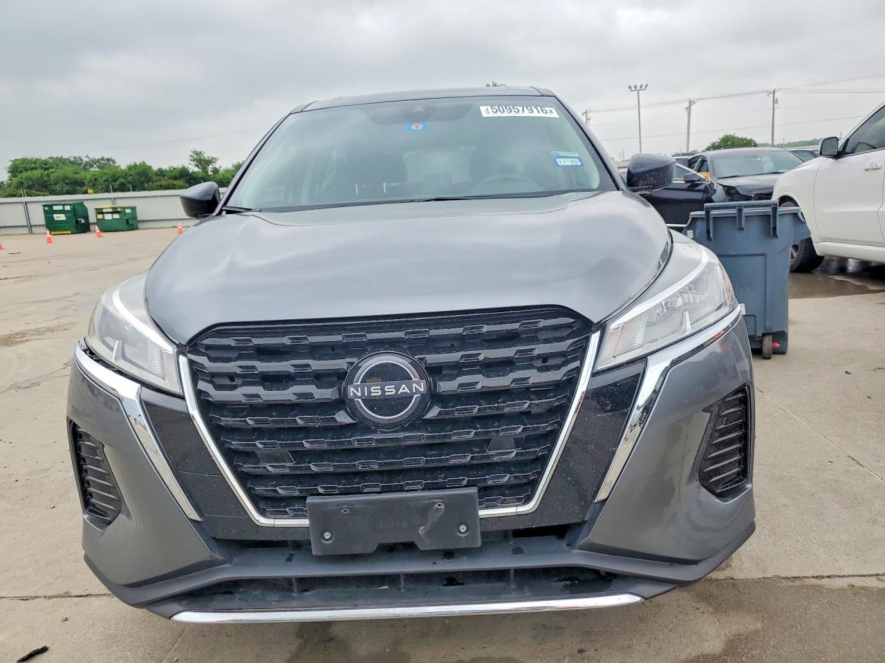 Nissan Kicks S