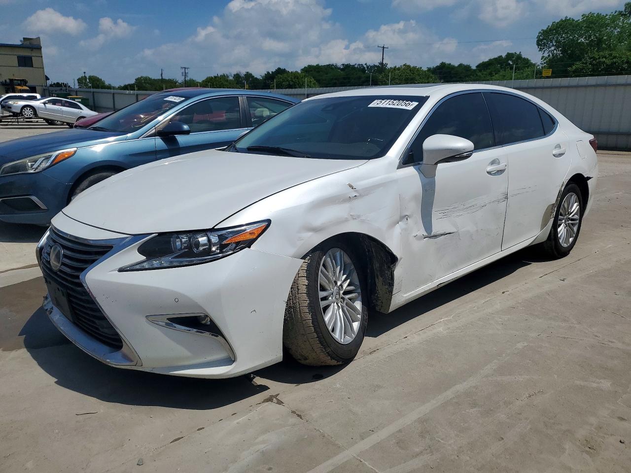 Salvage Lexus Es Image