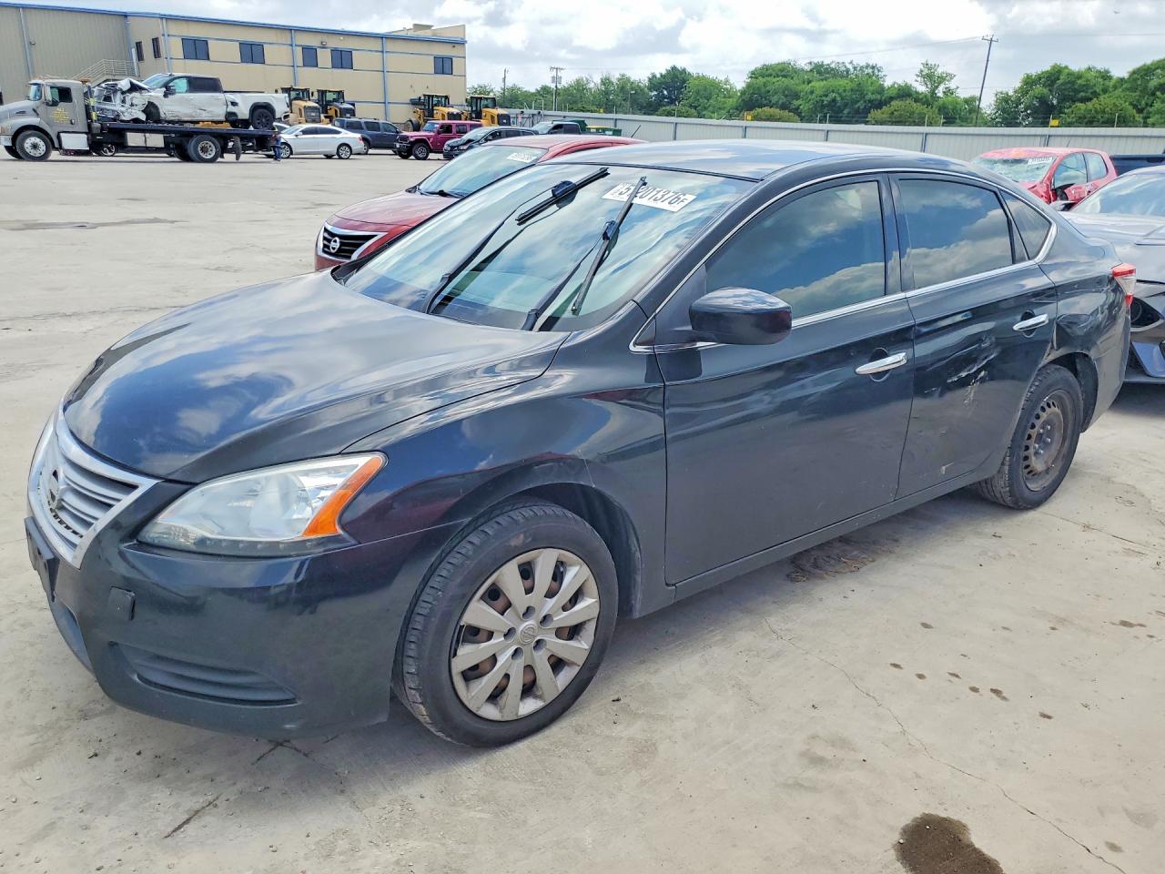 Salvage Nissan Sentra Image