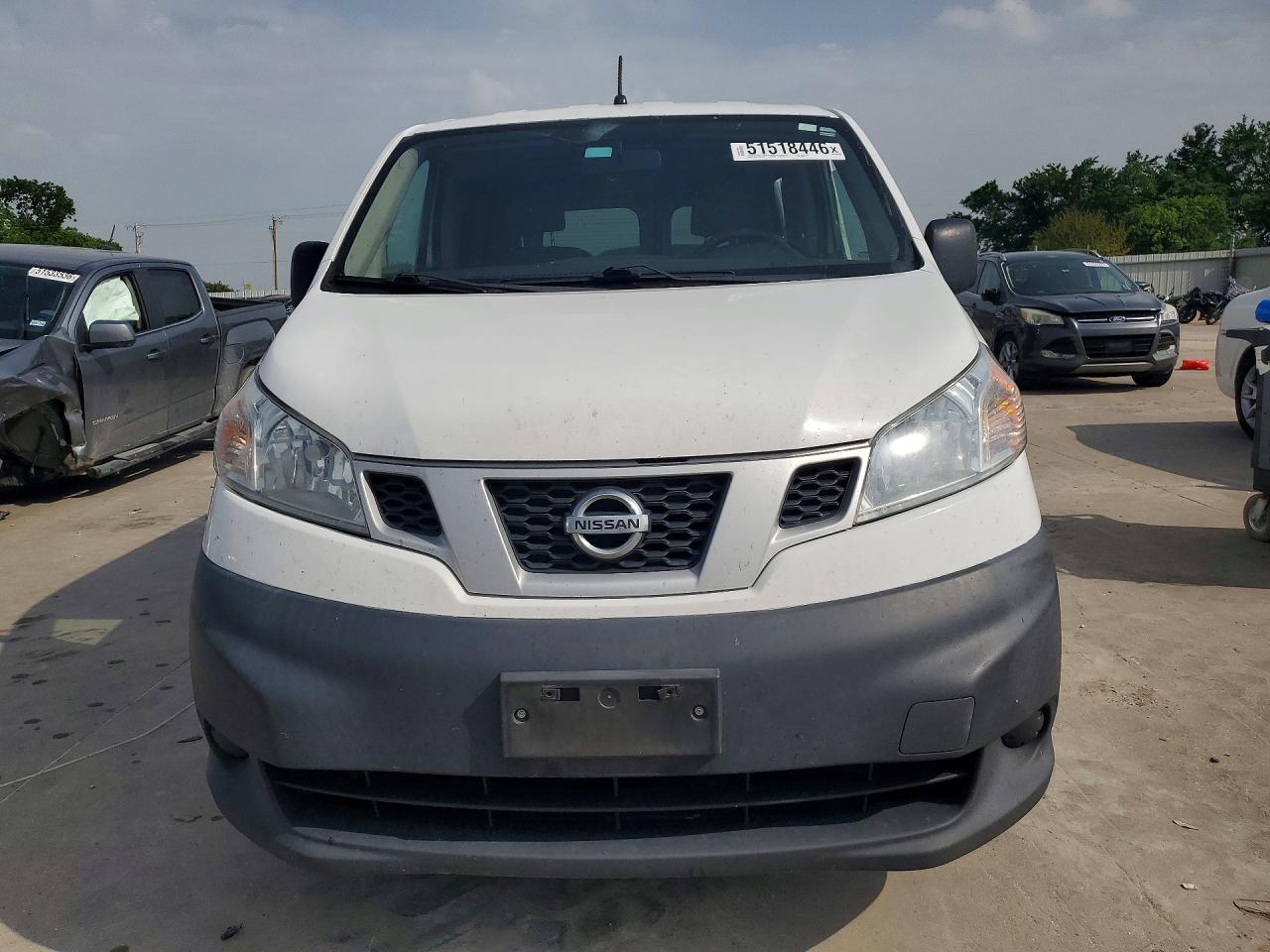 Nissan Nv S