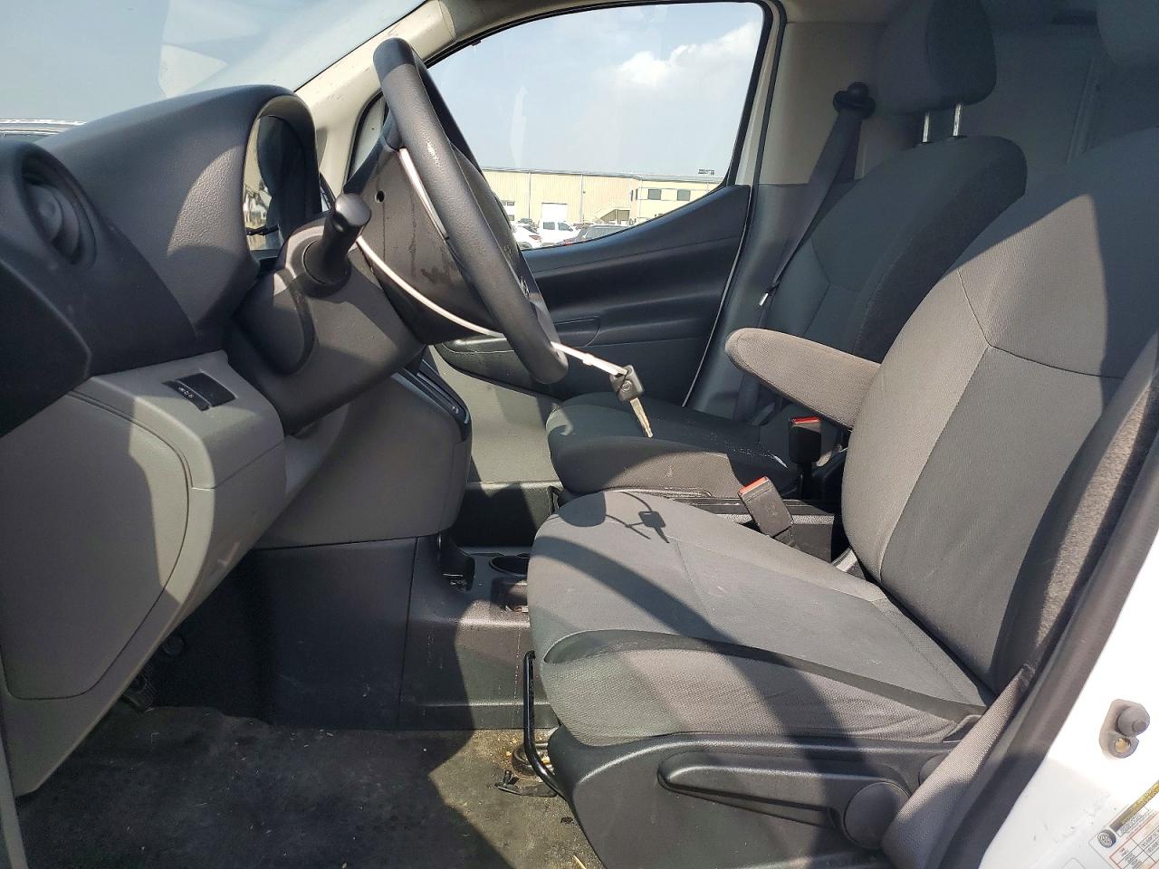 Nissan Nv S