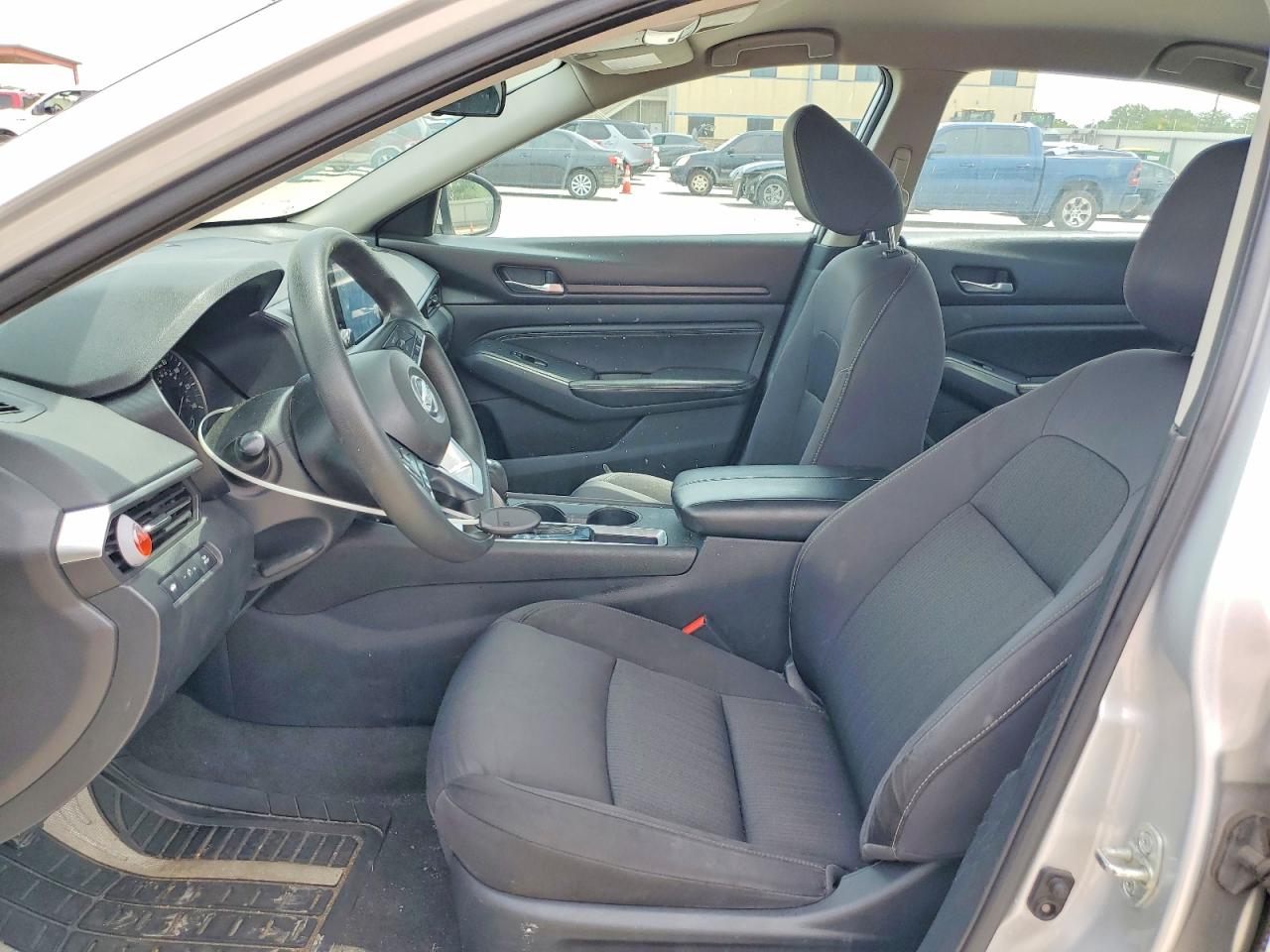 Nissan Altima S