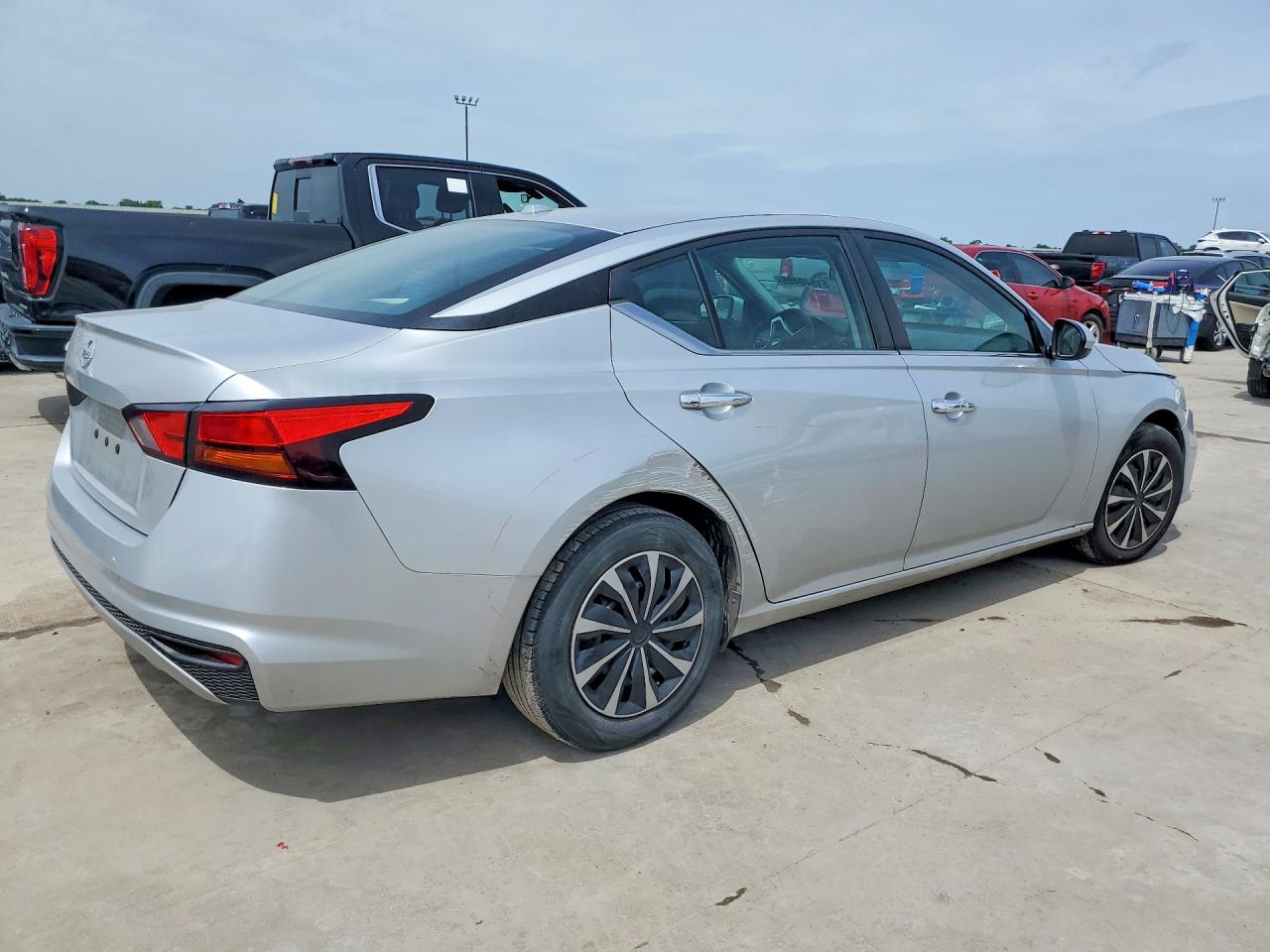Nissan Altima S