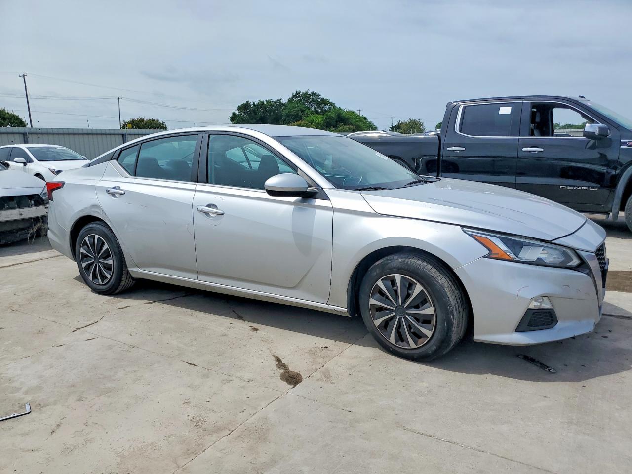 Nissan Altima S