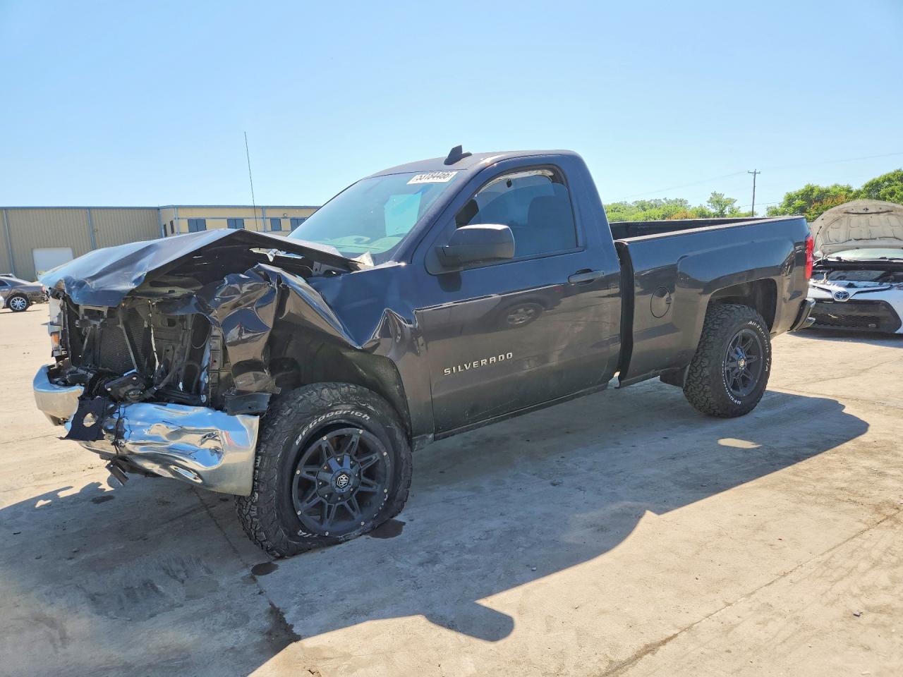 Salvage Chevrolet Silverado Image