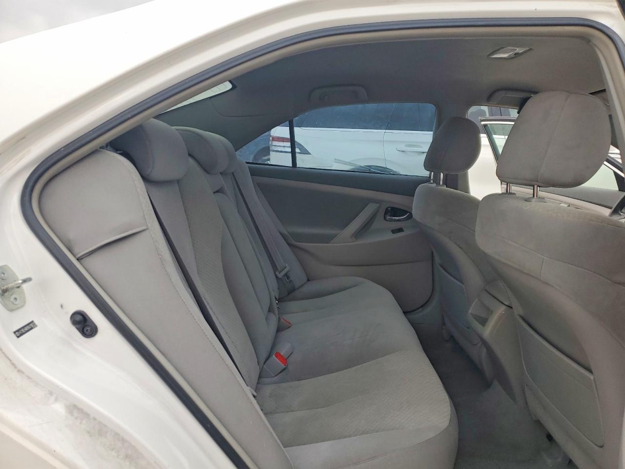 Toyota Camry Base