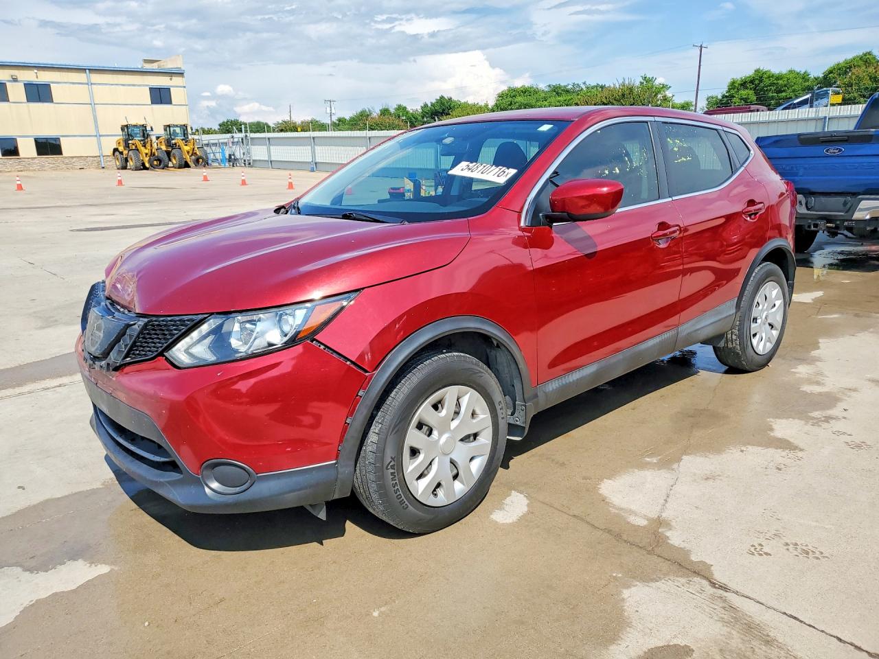 Salvage Nissan Rogue Image