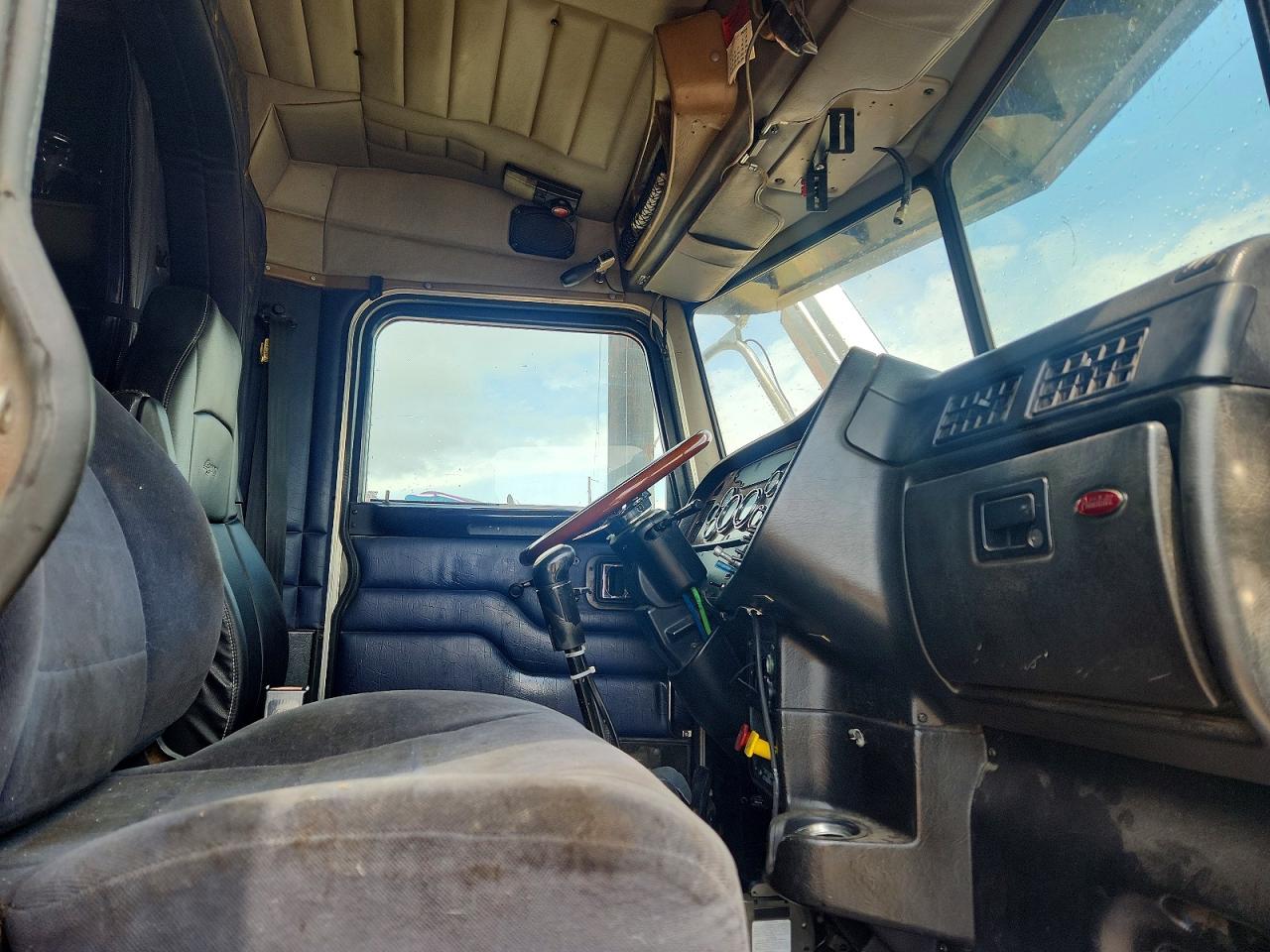 Peterbilt 379