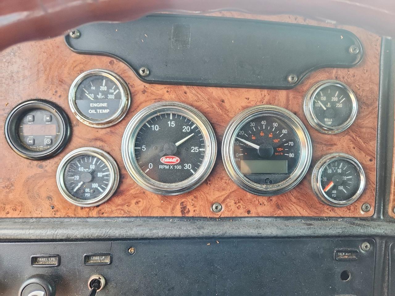 Peterbilt 379