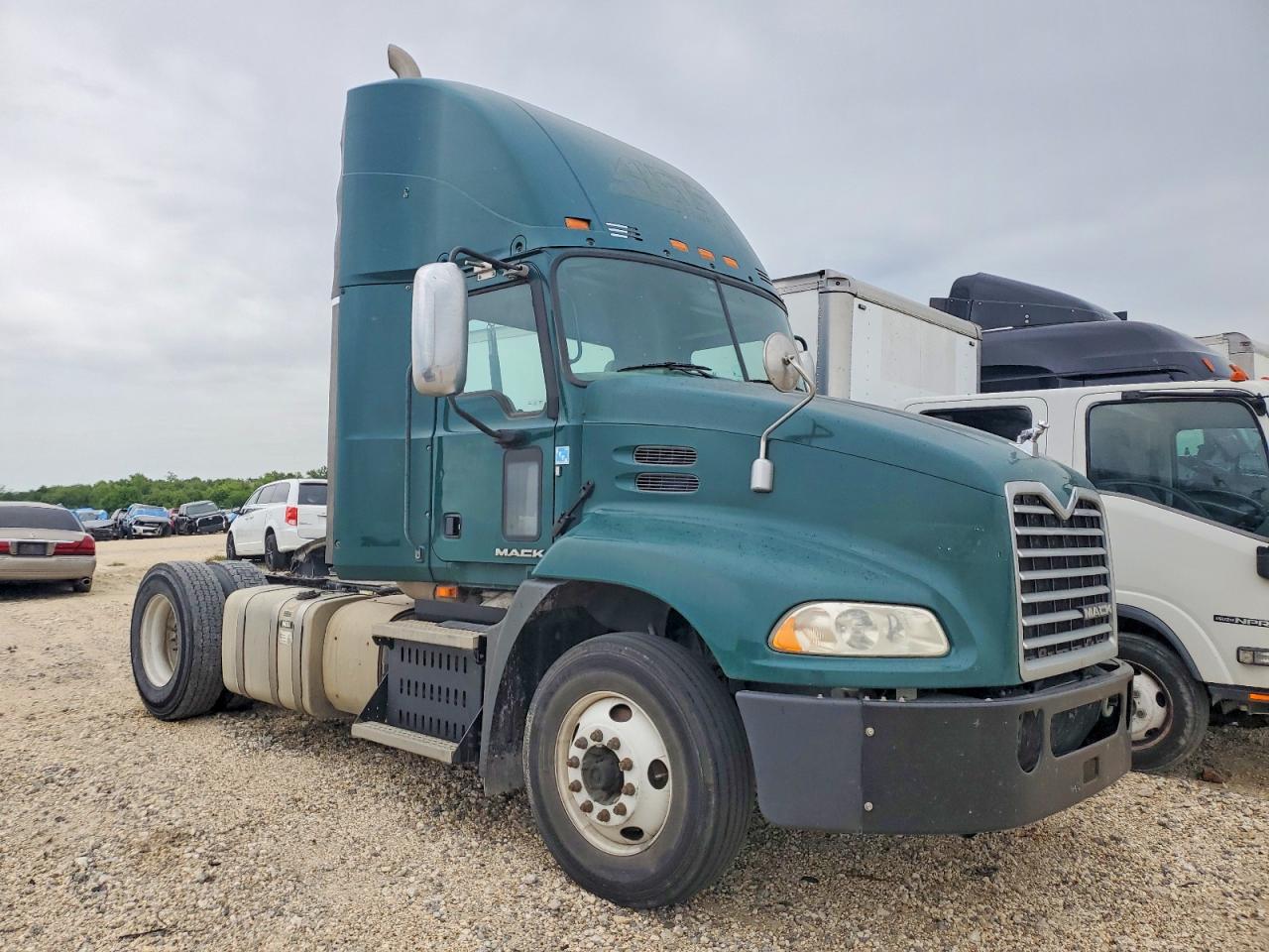 Salvage Mack Other Image