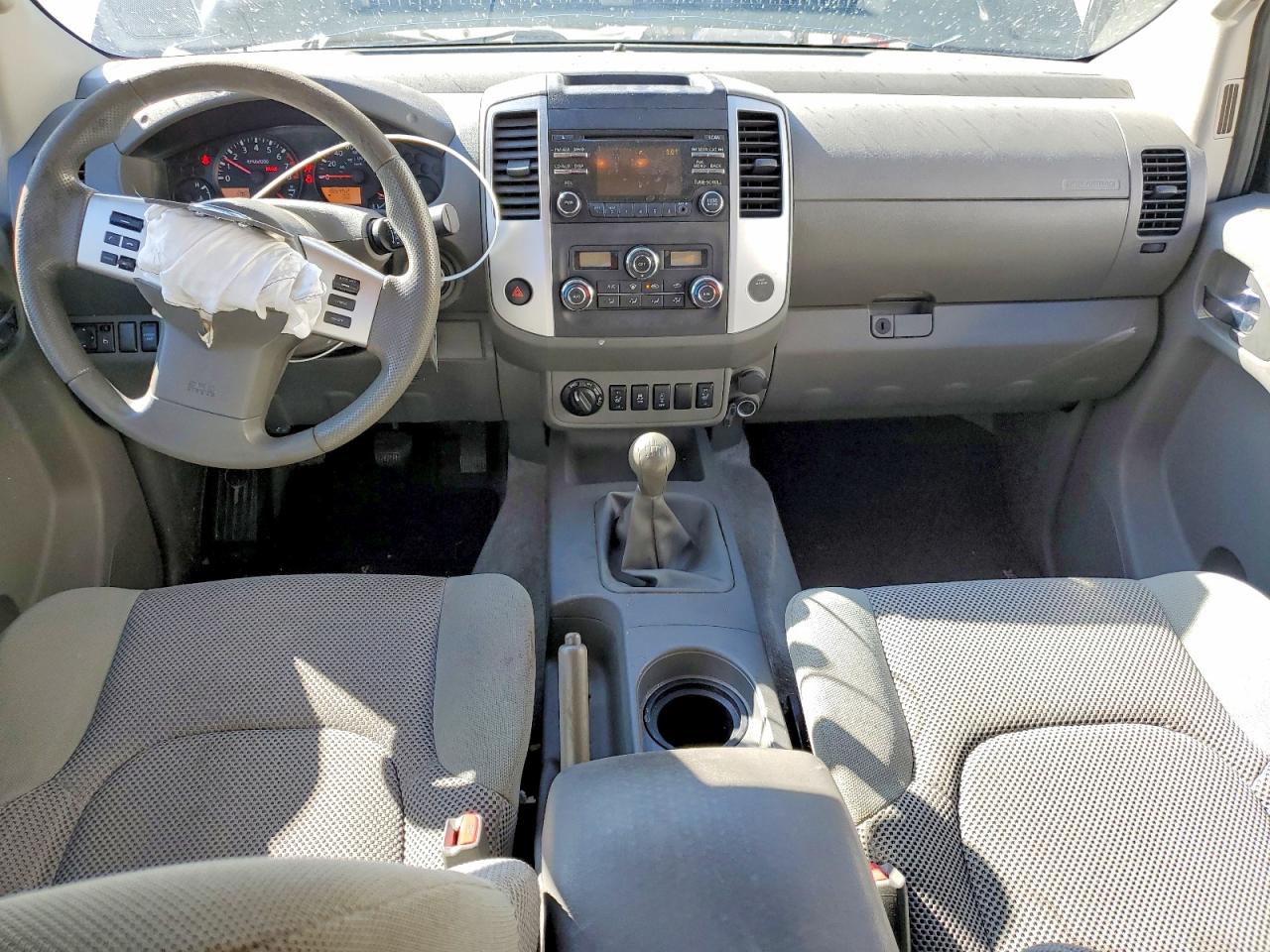 Nissan Frontier Sv