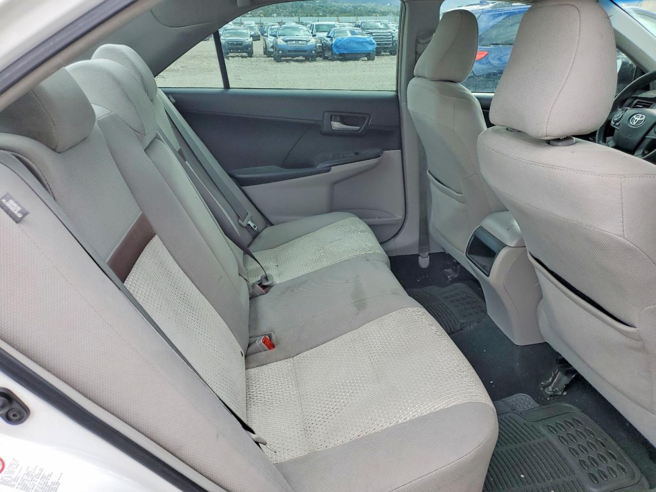 Toyota Camry Le