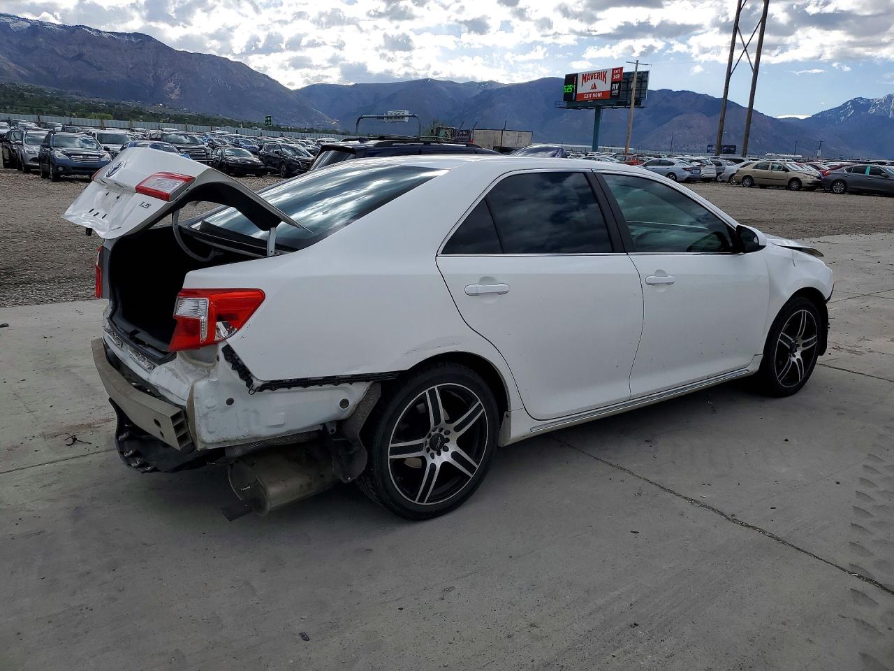 Toyota Camry Le
