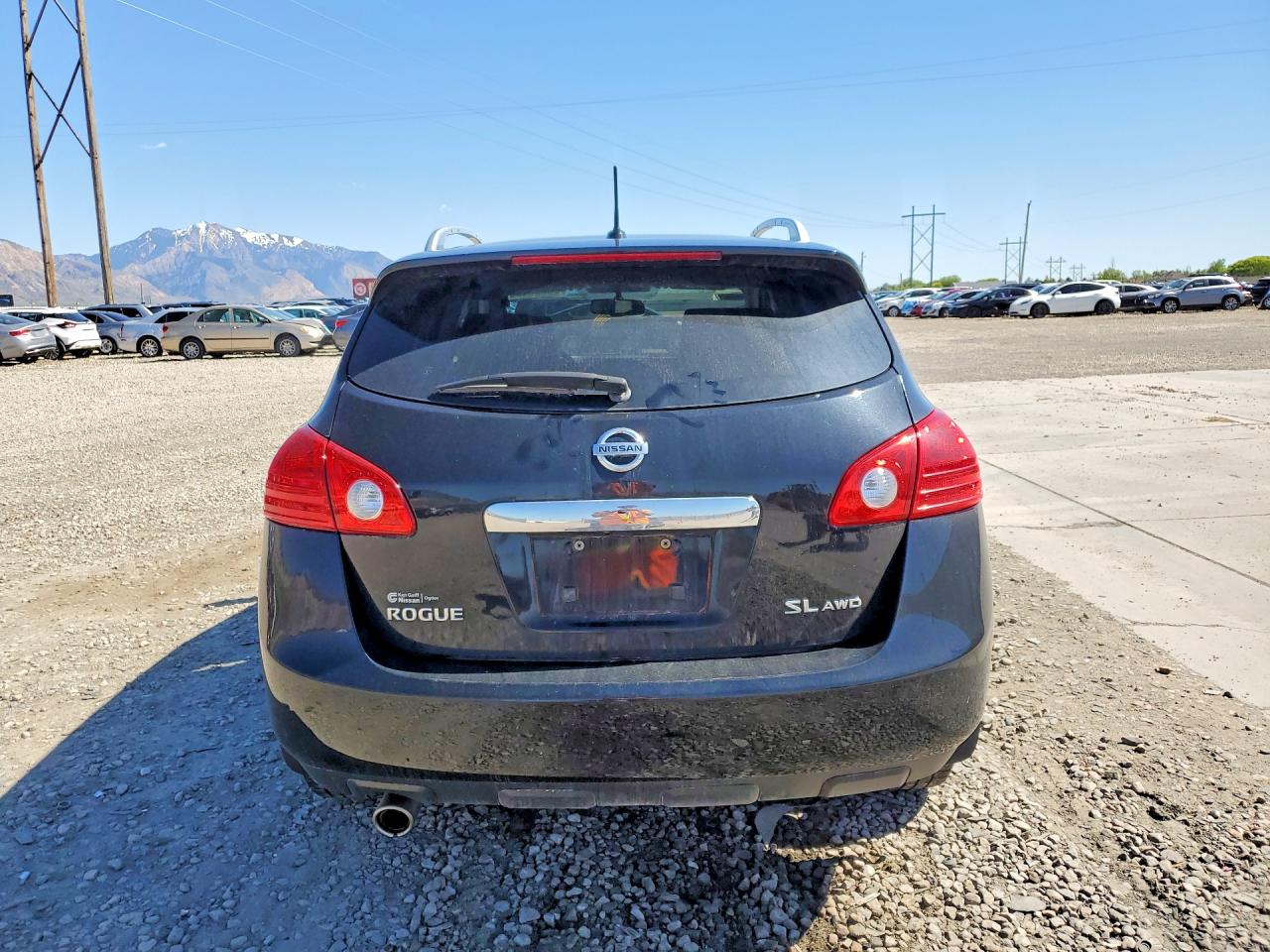 Nissan Rogue S