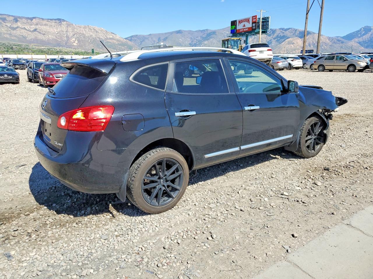 Nissan Rogue S