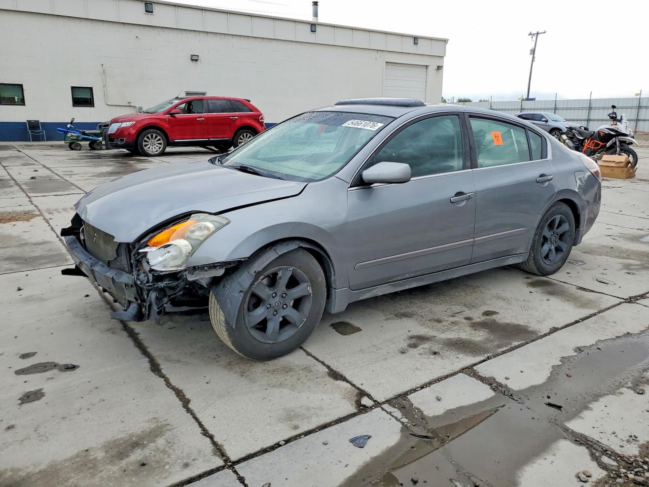 Salvage Nissan Altima Image