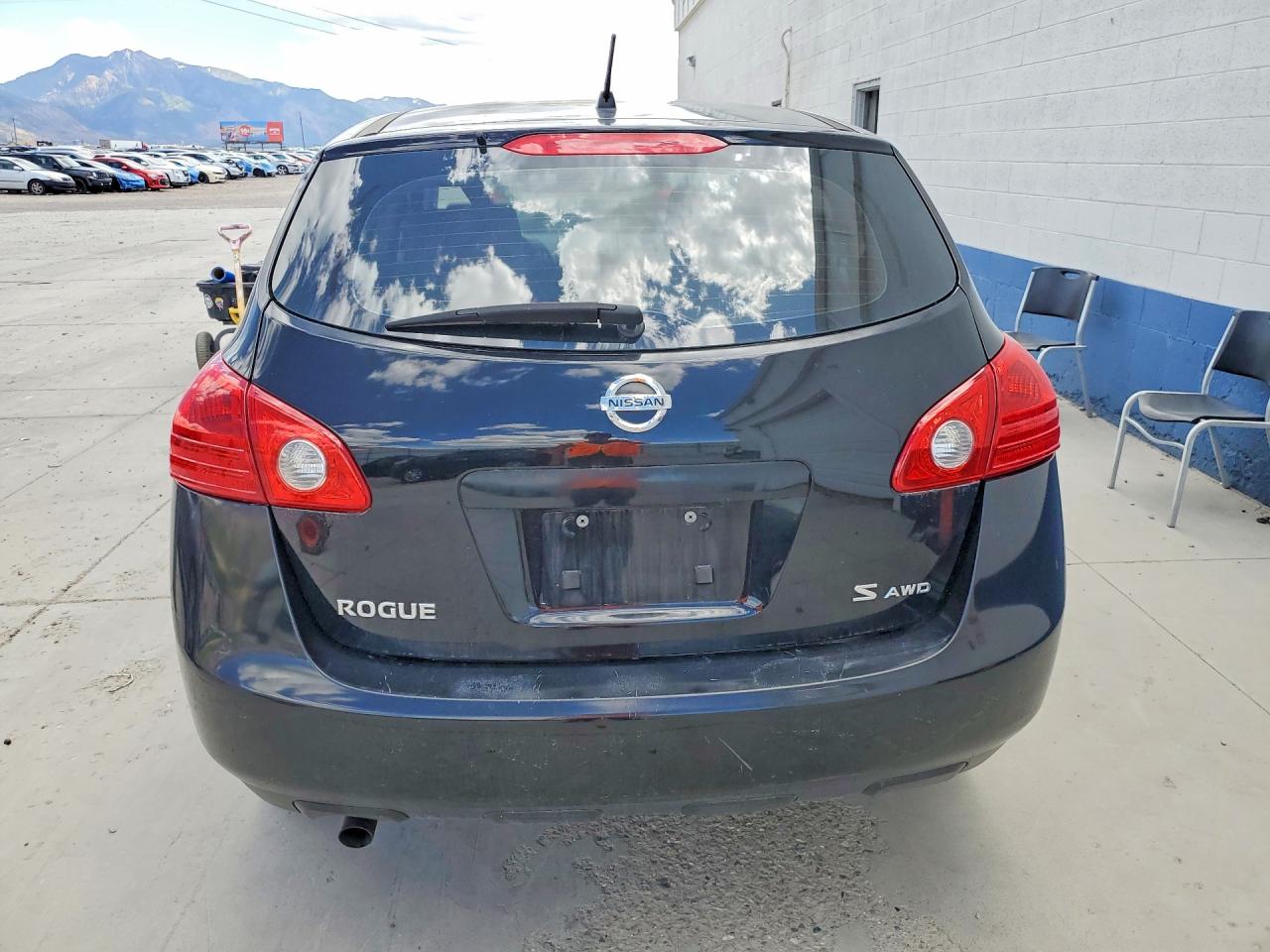 Nissan Rogue S