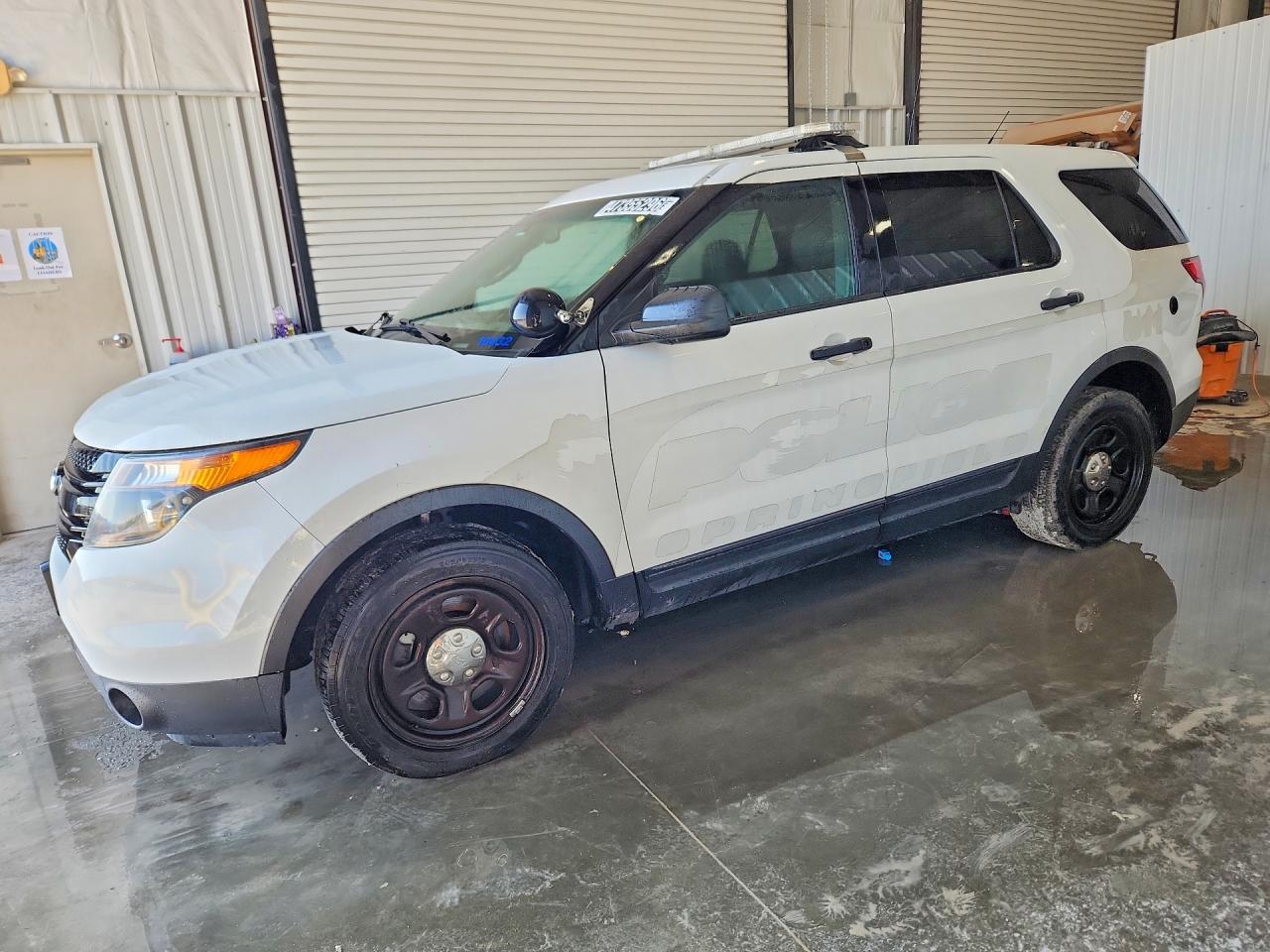Salvage Ford Explorer Image