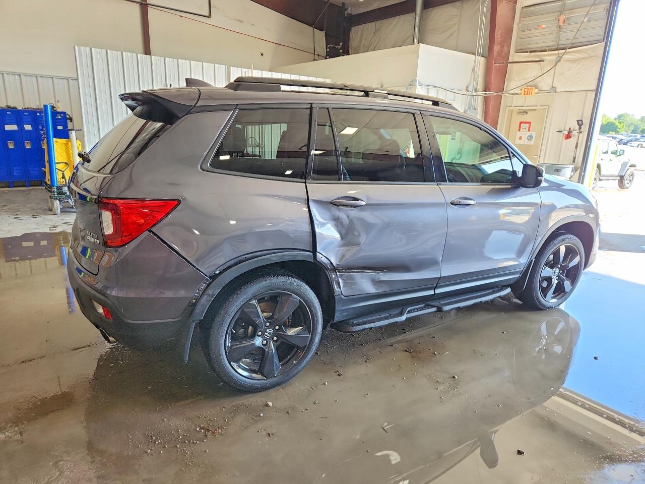 Honda Passport Elite