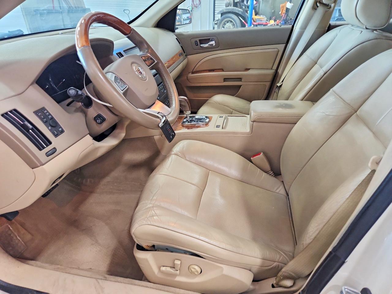 Cadillac STS Luxury