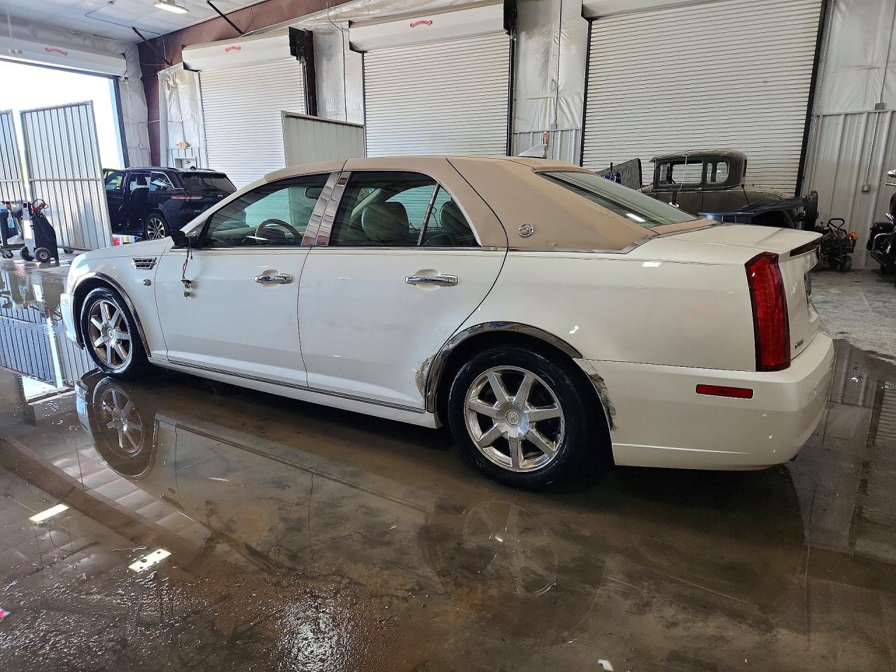 Cadillac STS Luxury