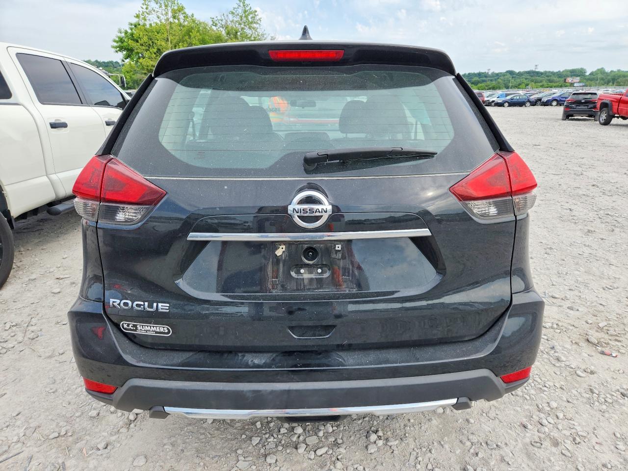 Nissan Rogue S