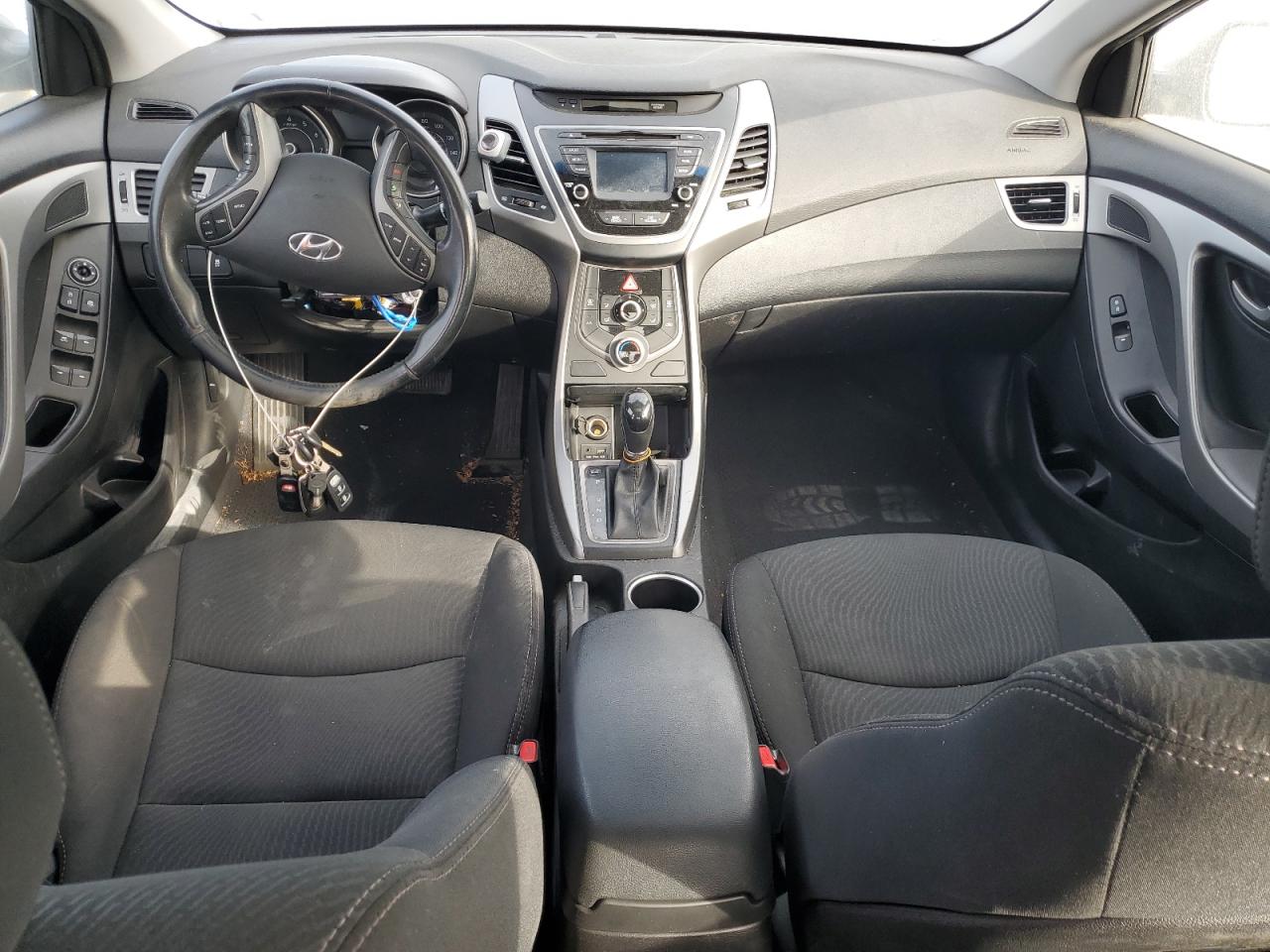 Hyundai ELANTRA Se