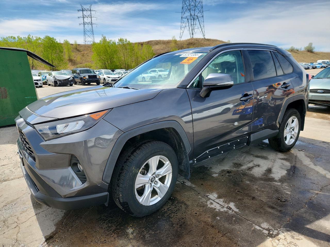 Salvage Toyota RAV4 Image