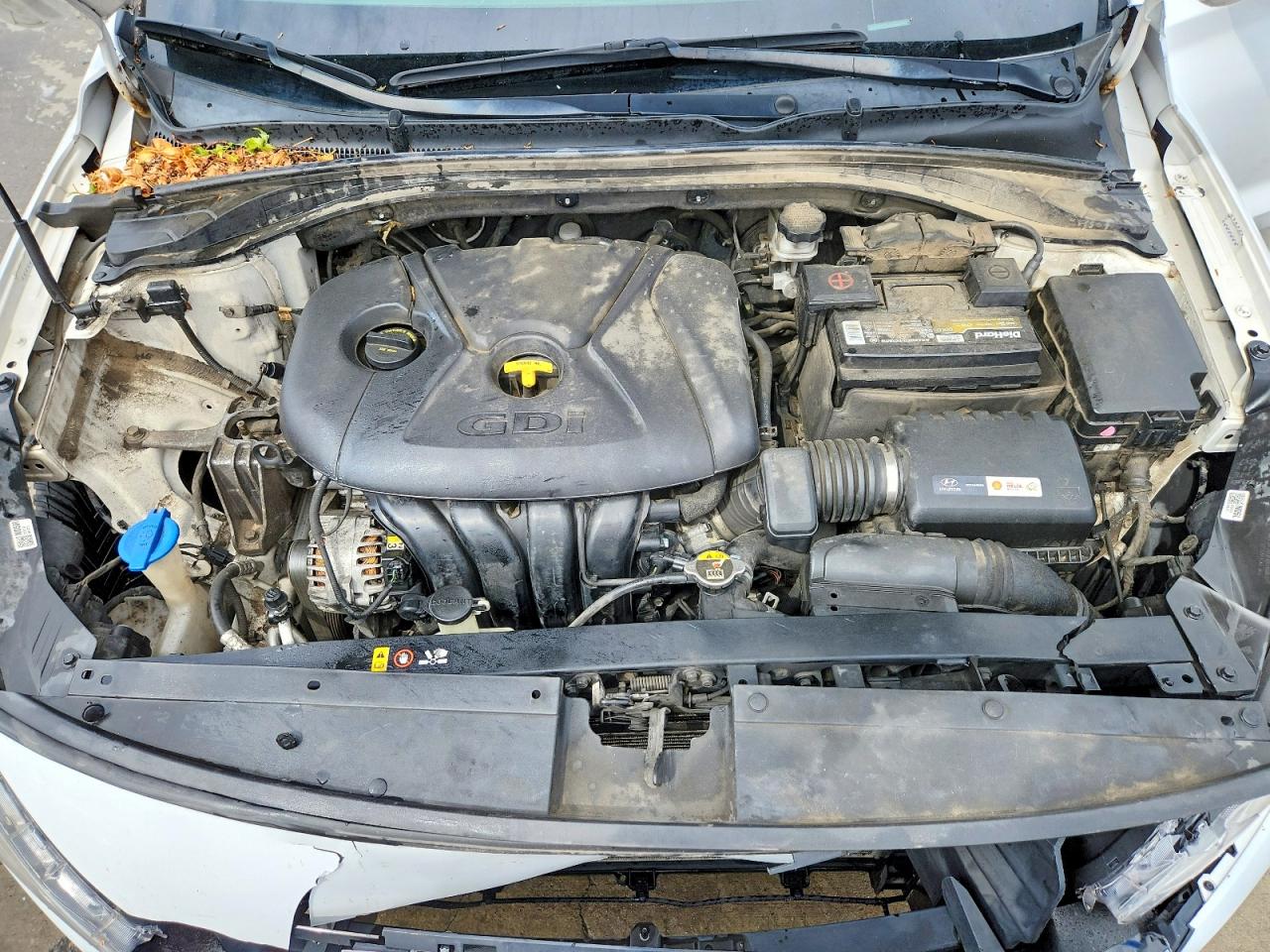 Hyundai ELANTRA Base