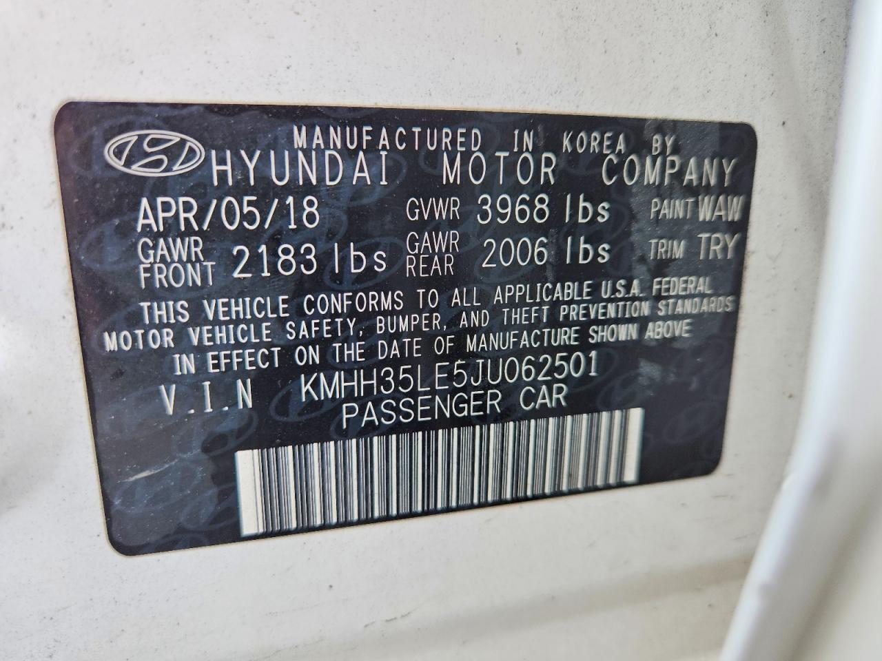 Hyundai ELANTRA Base