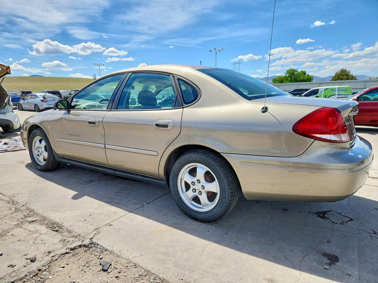 Ford Taurus Ses