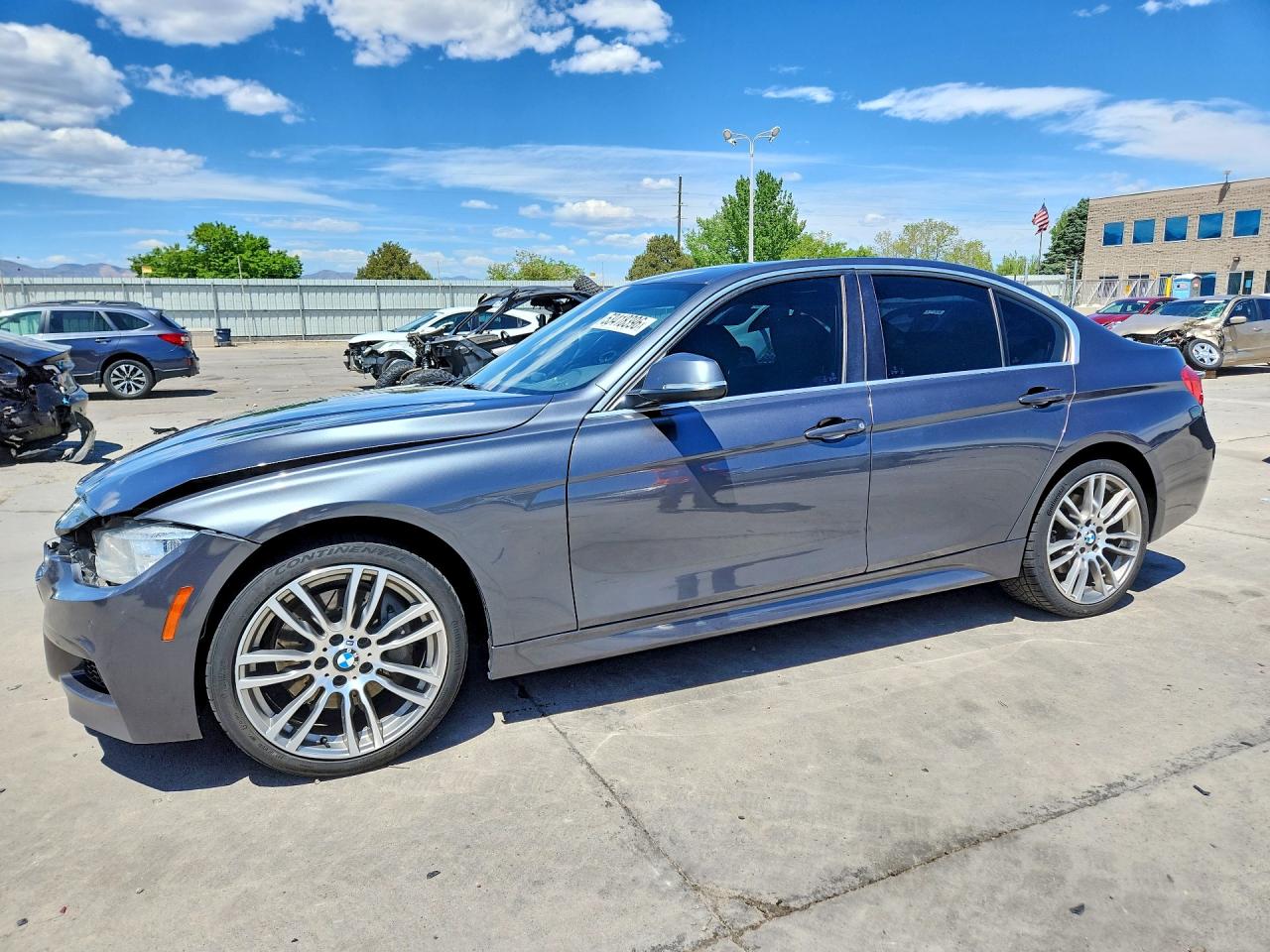 Salvage BMW 3 Series Image