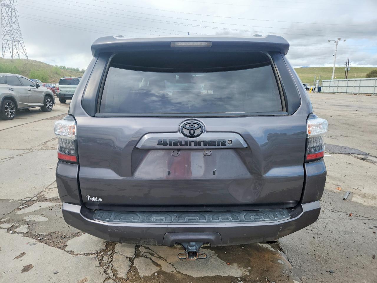 Toyota 4Runner Sr5