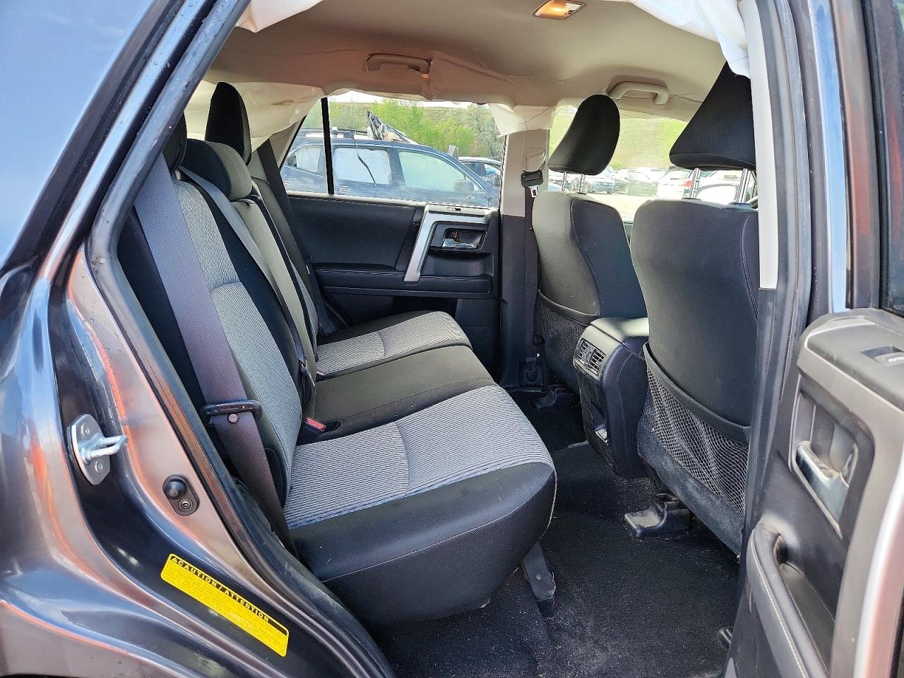 Toyota 4Runner Sr5