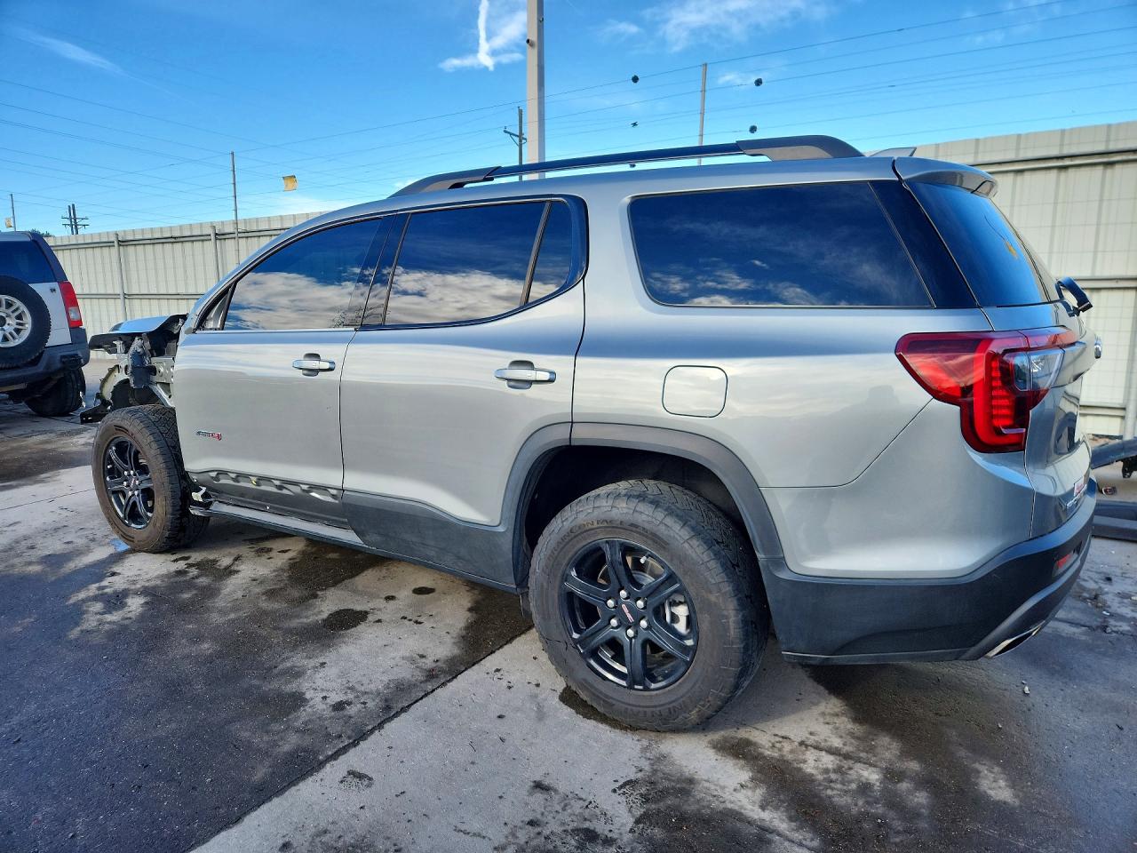 GMC Acadia At4