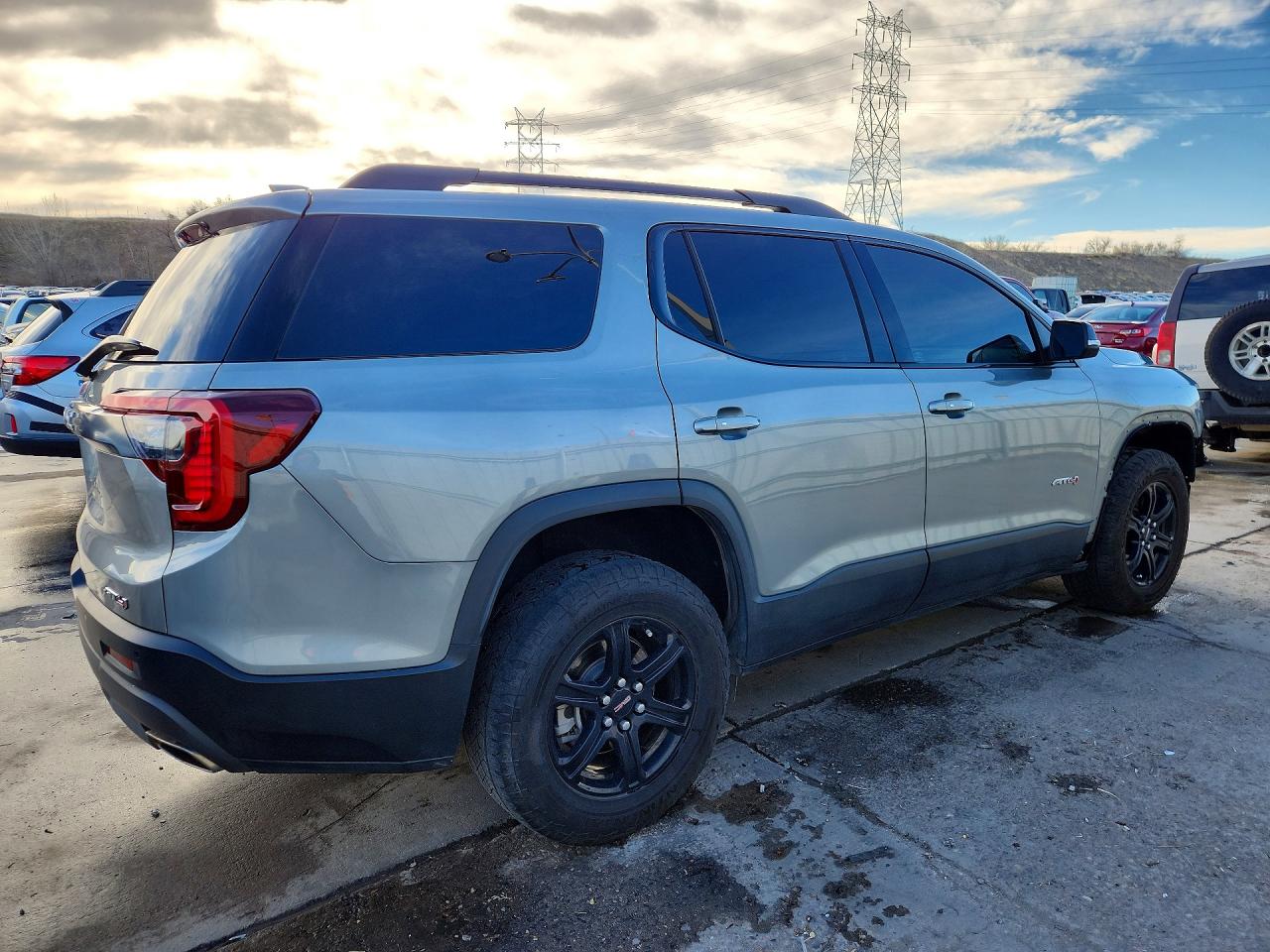 GMC Acadia At4