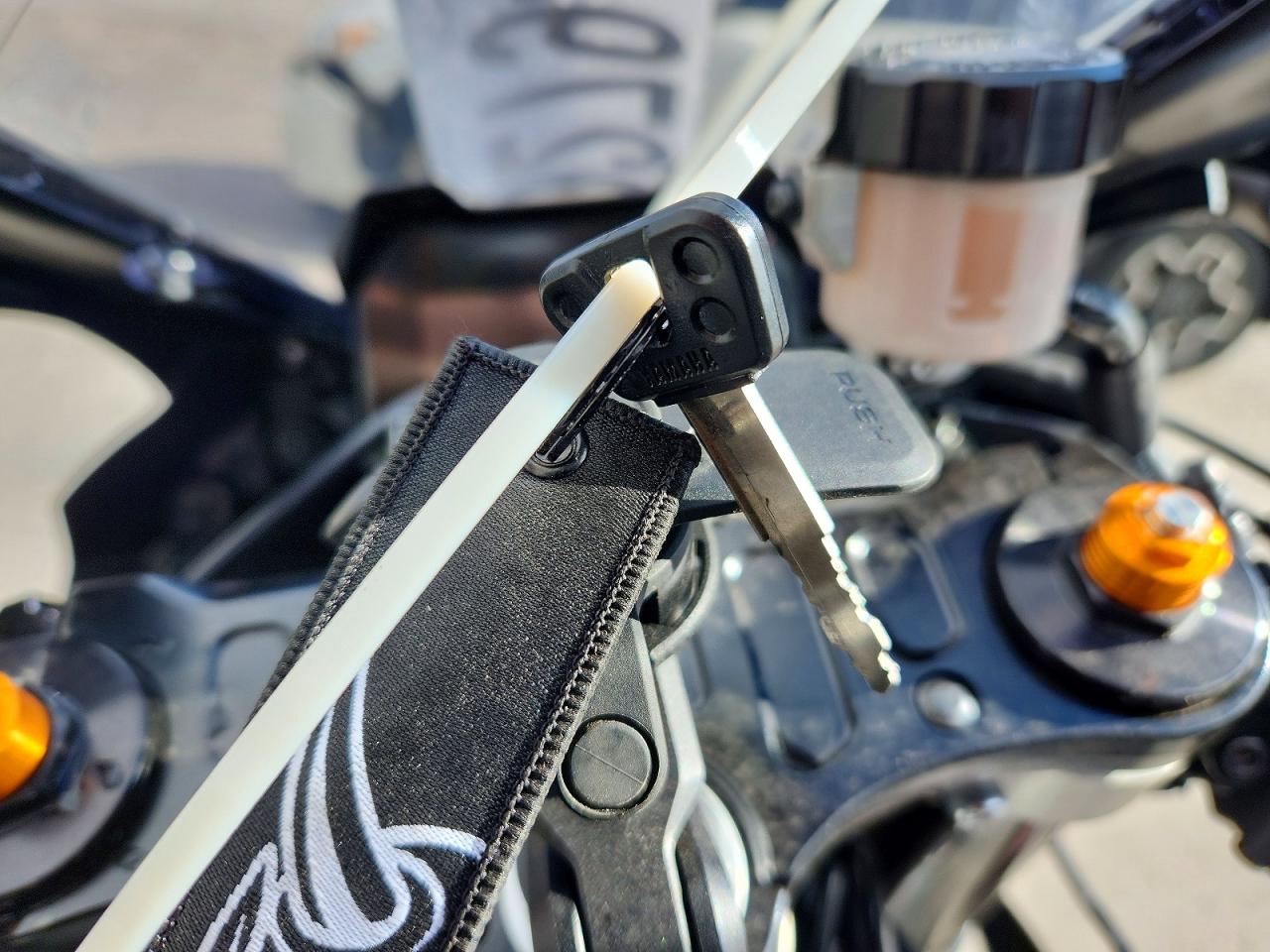 Yamaha Yzfr7