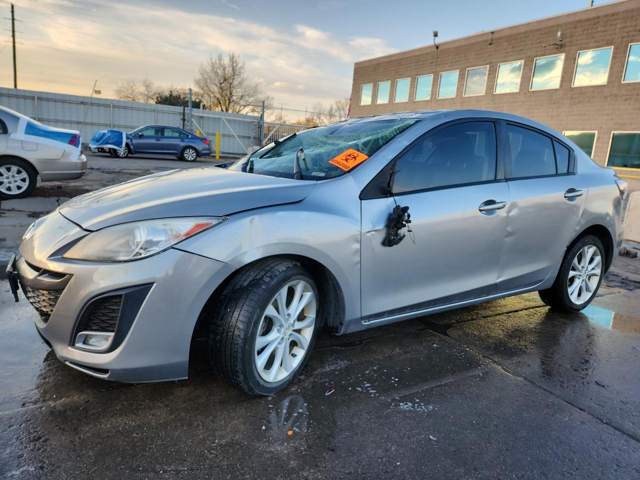 Salvage Mazda Mazda3 Image