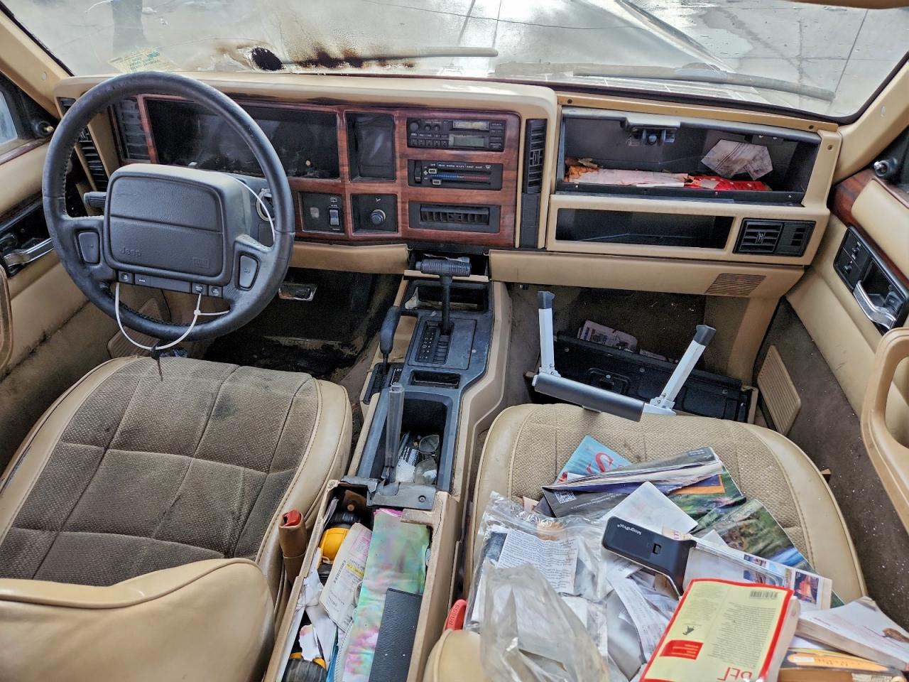 Jeep Cherokee Country