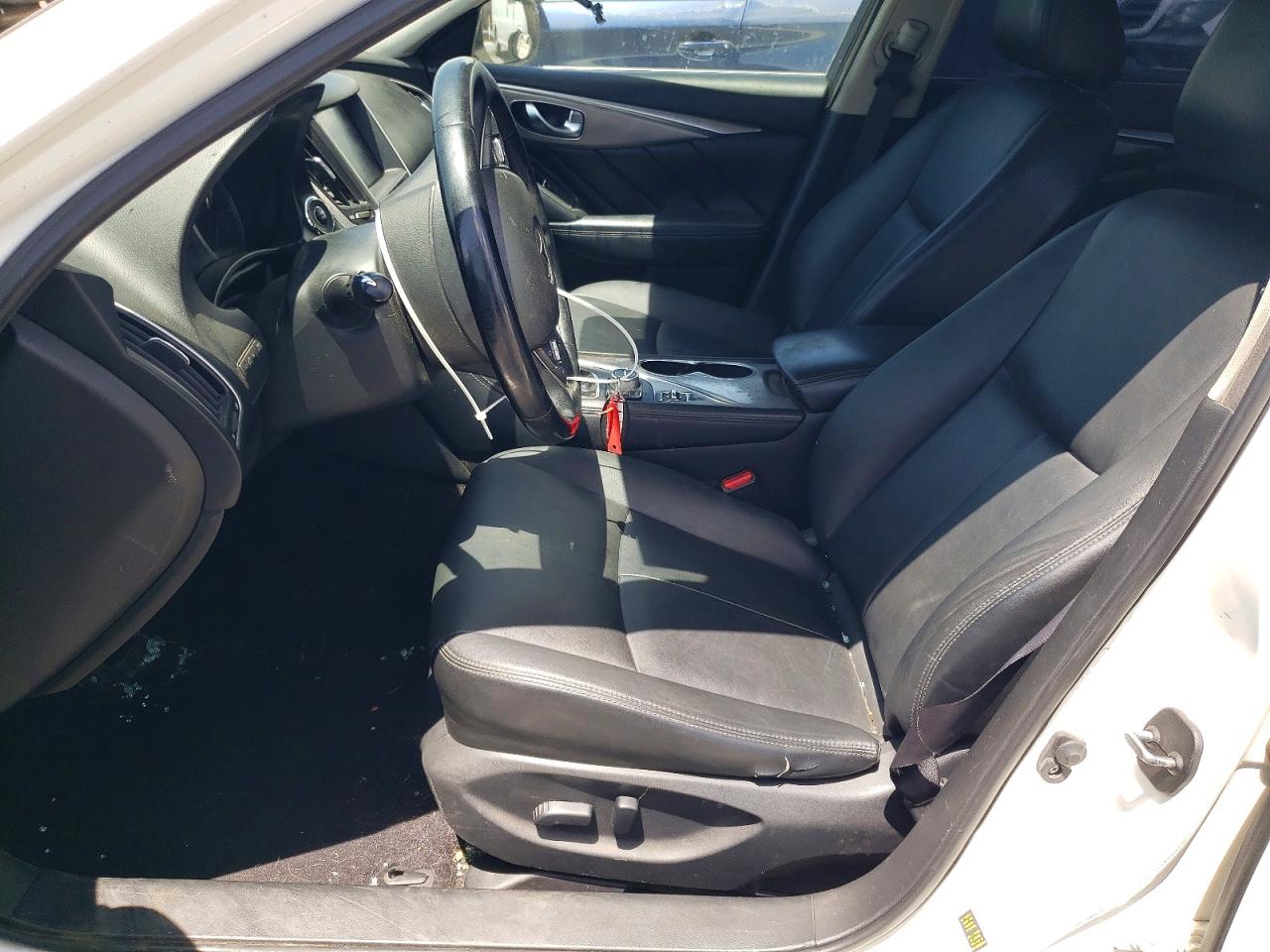 INFINITI Q50 3.0t P 3.0t Premium