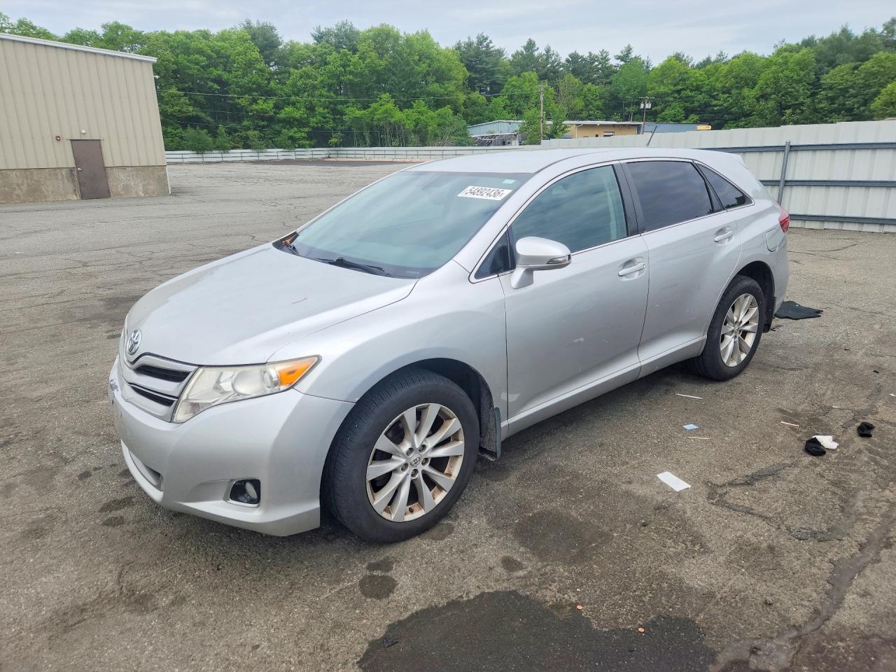 Salvage Toyota Venza Image