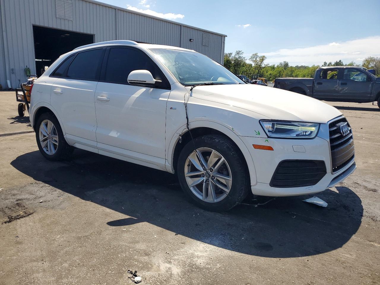 Audi Q3 Premium