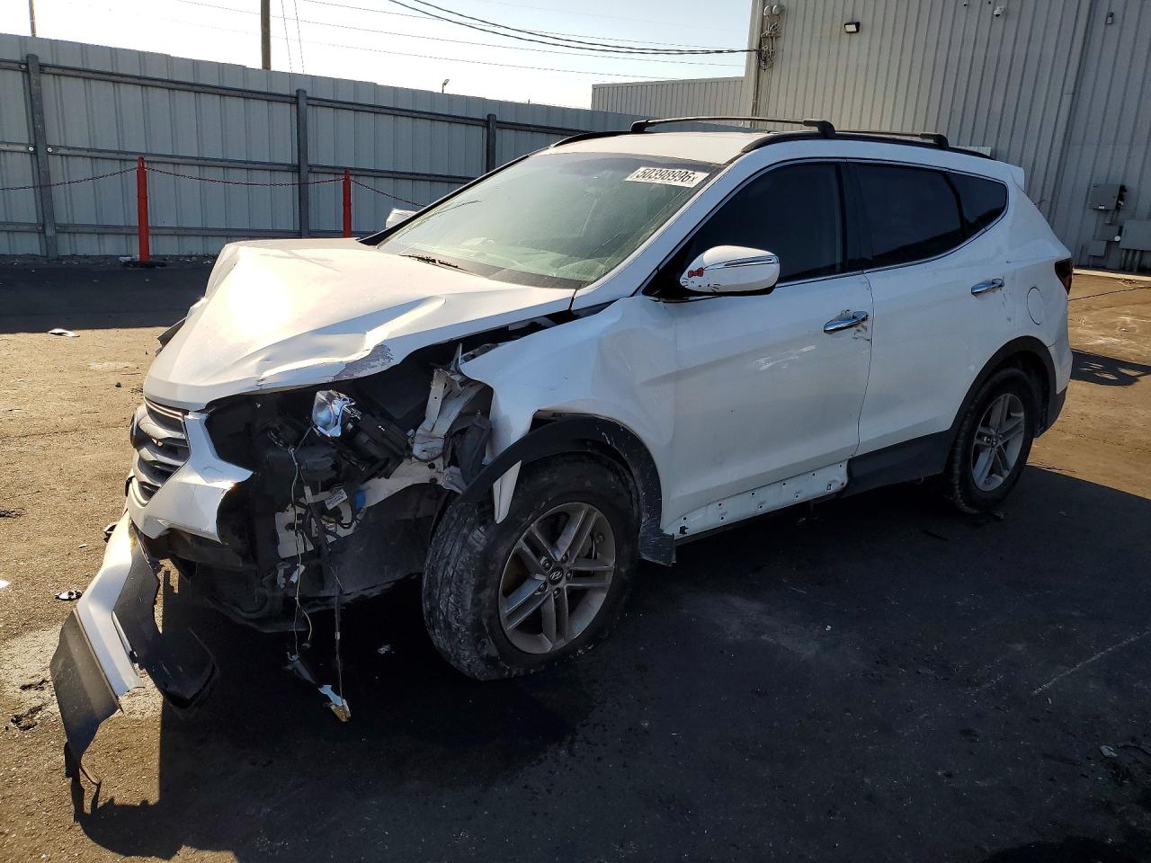 Salvage Hyundai SANTA FE Image