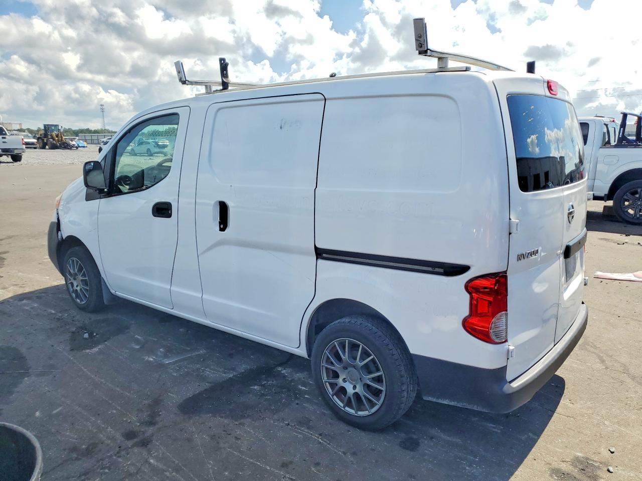 Nissan Nv S