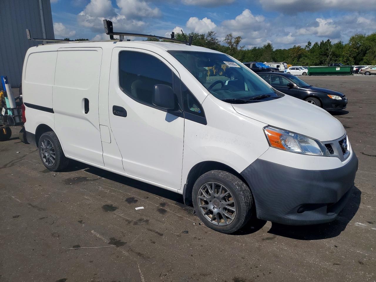 Nissan Nv S